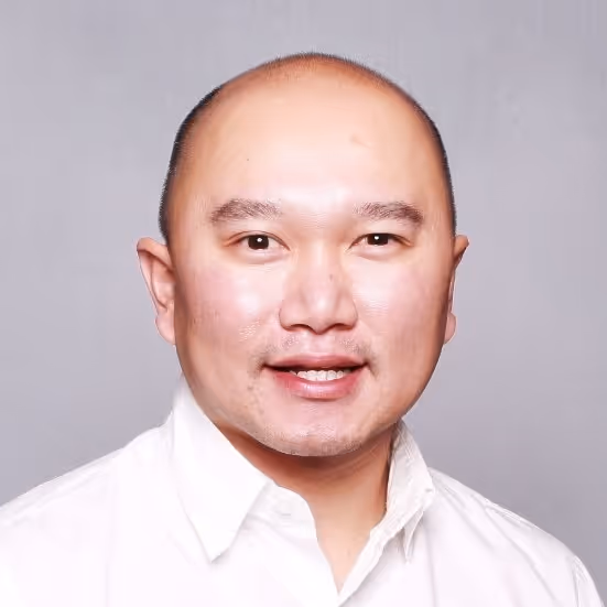 Saut Sinaga Headshot
