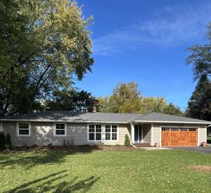 N35W28682 Old North Shore Dr Pewaukee, Wisconsin 53072