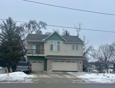 460/460A Cottonwood Ave, Hartland