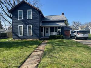 517 E Union St Hartford, Wisconsin 53027