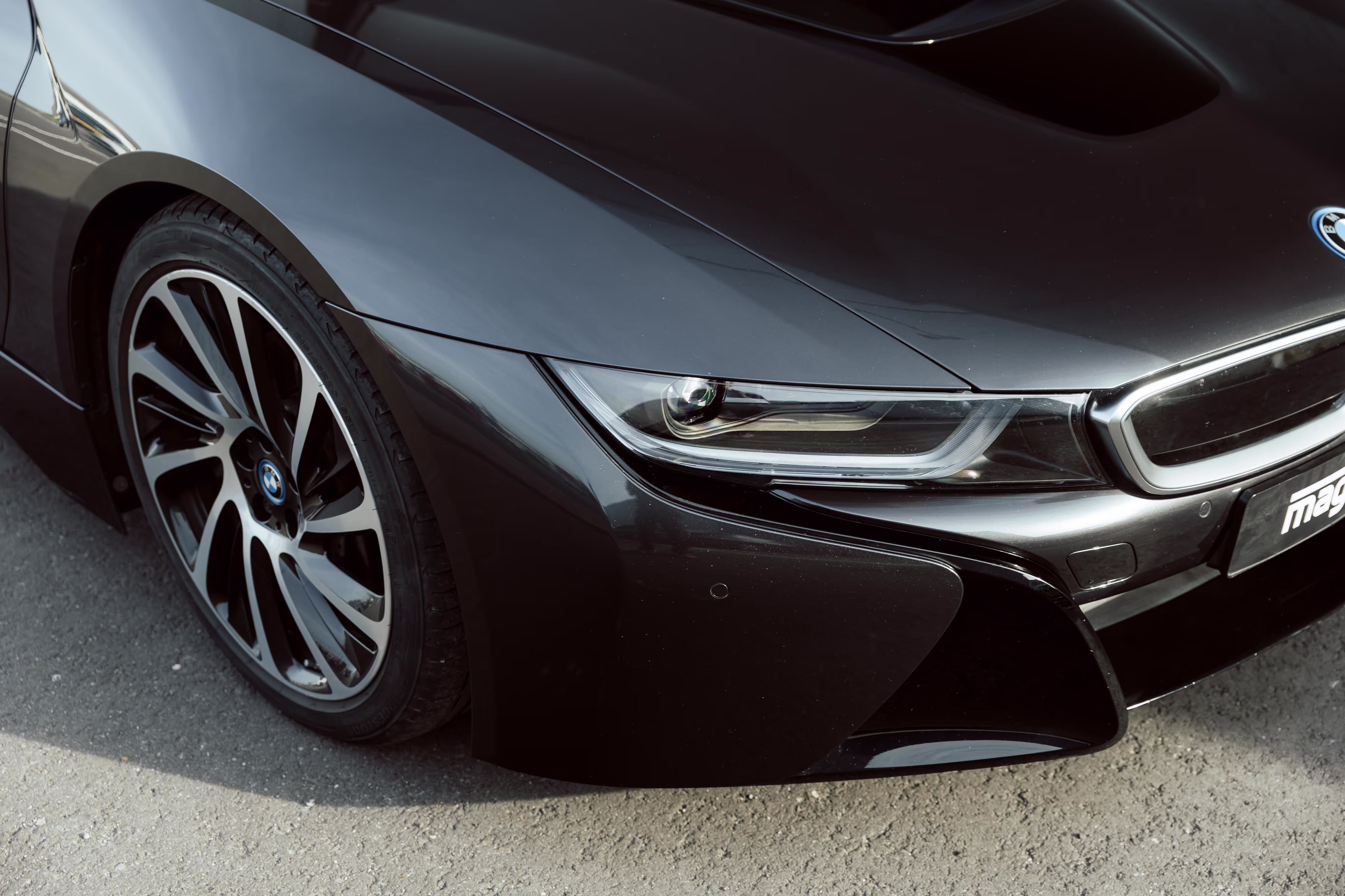 BMW i8