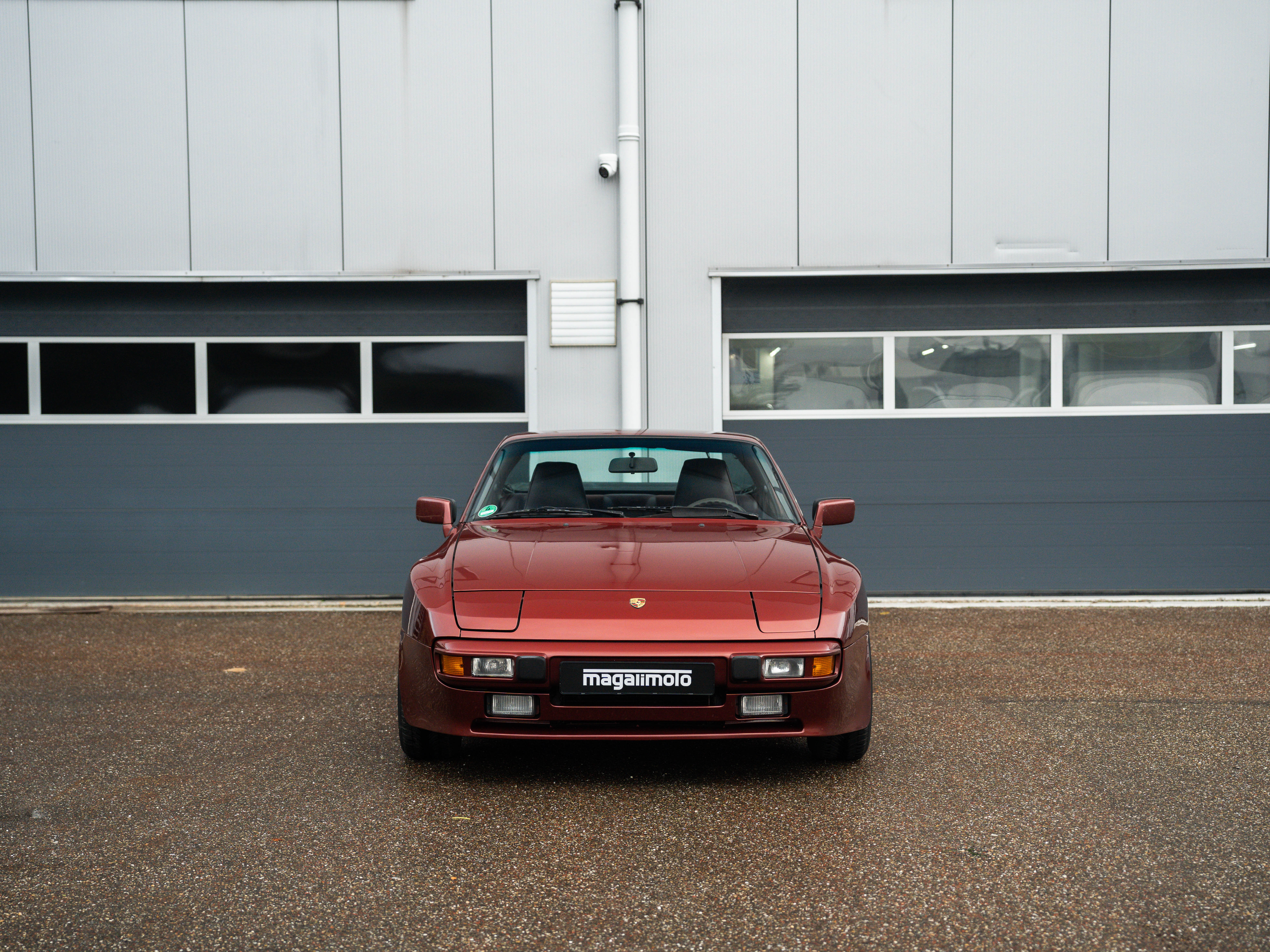 Porsche 944