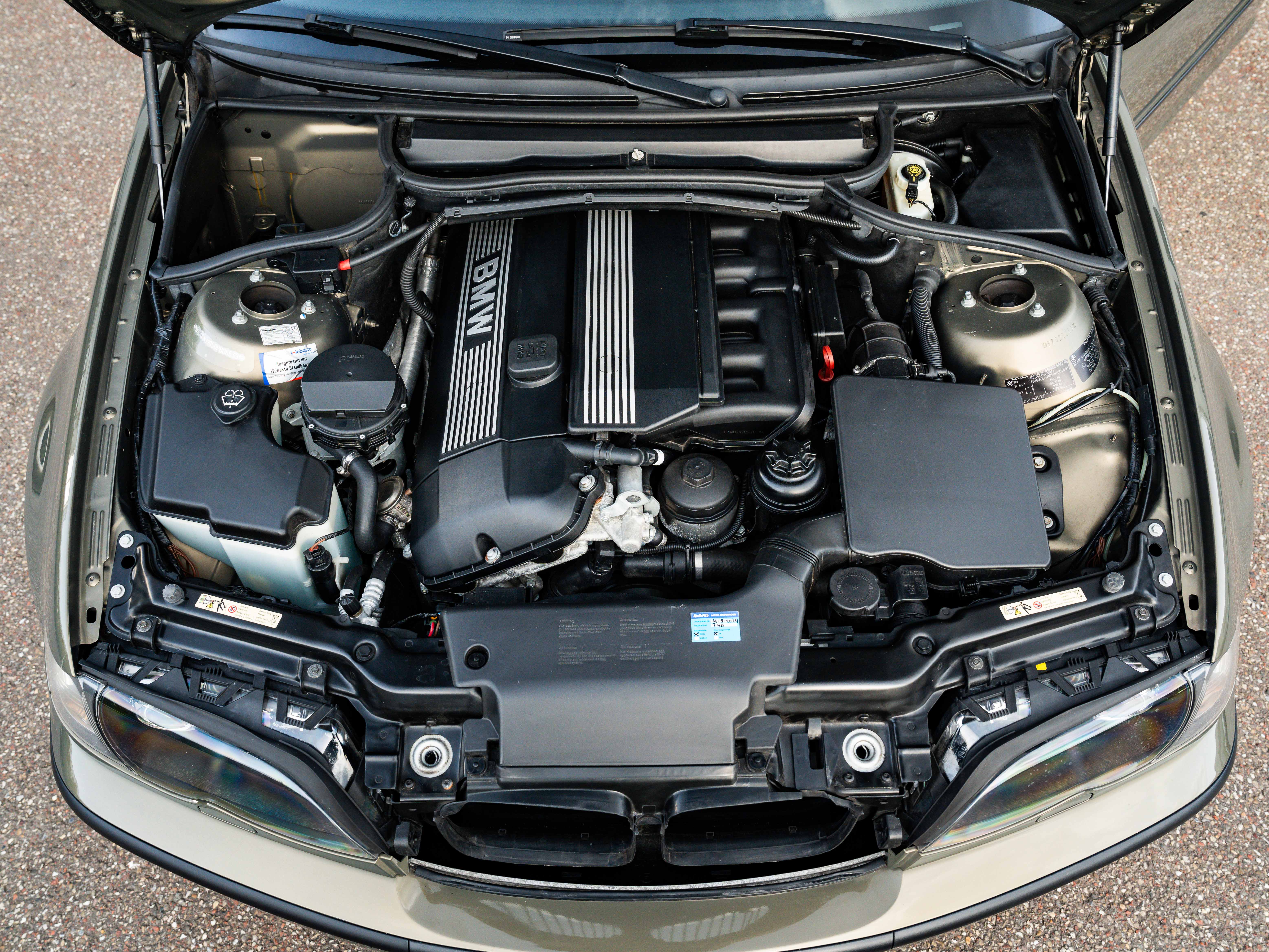 BMW E46 320i Touring Individual Messing Metallic