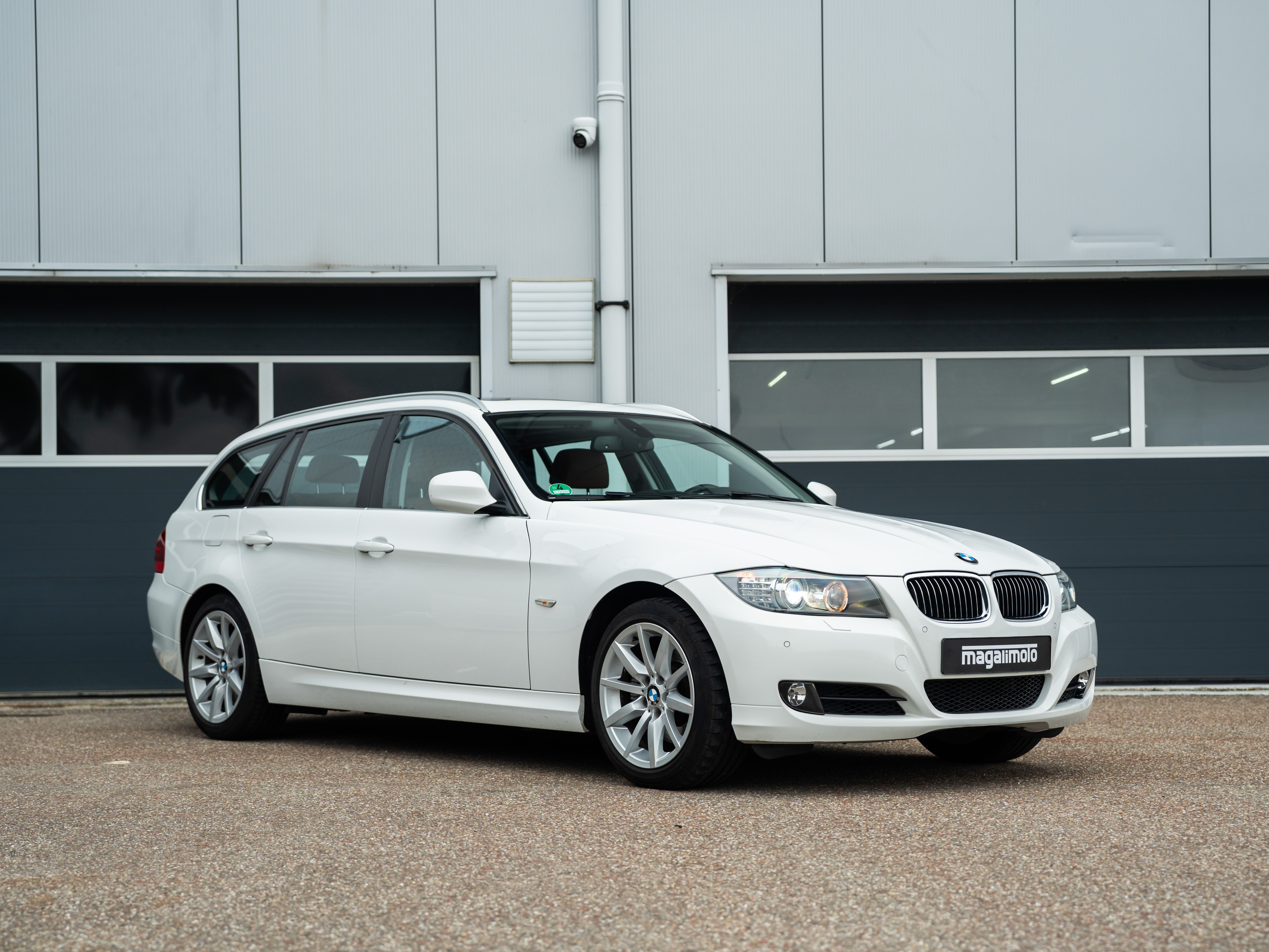BMW 330i E91 - 2011