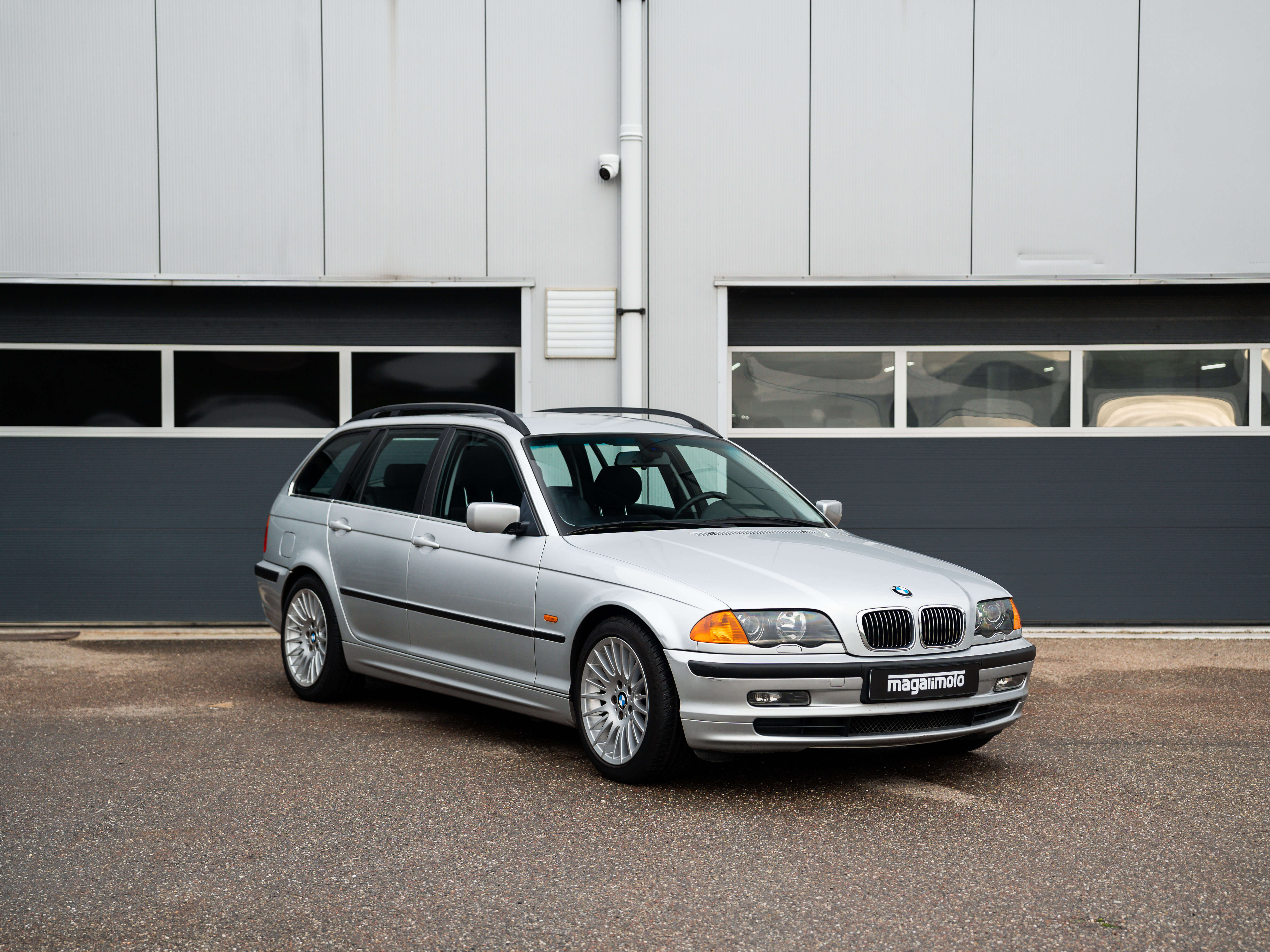 BMW 328i Touring E46