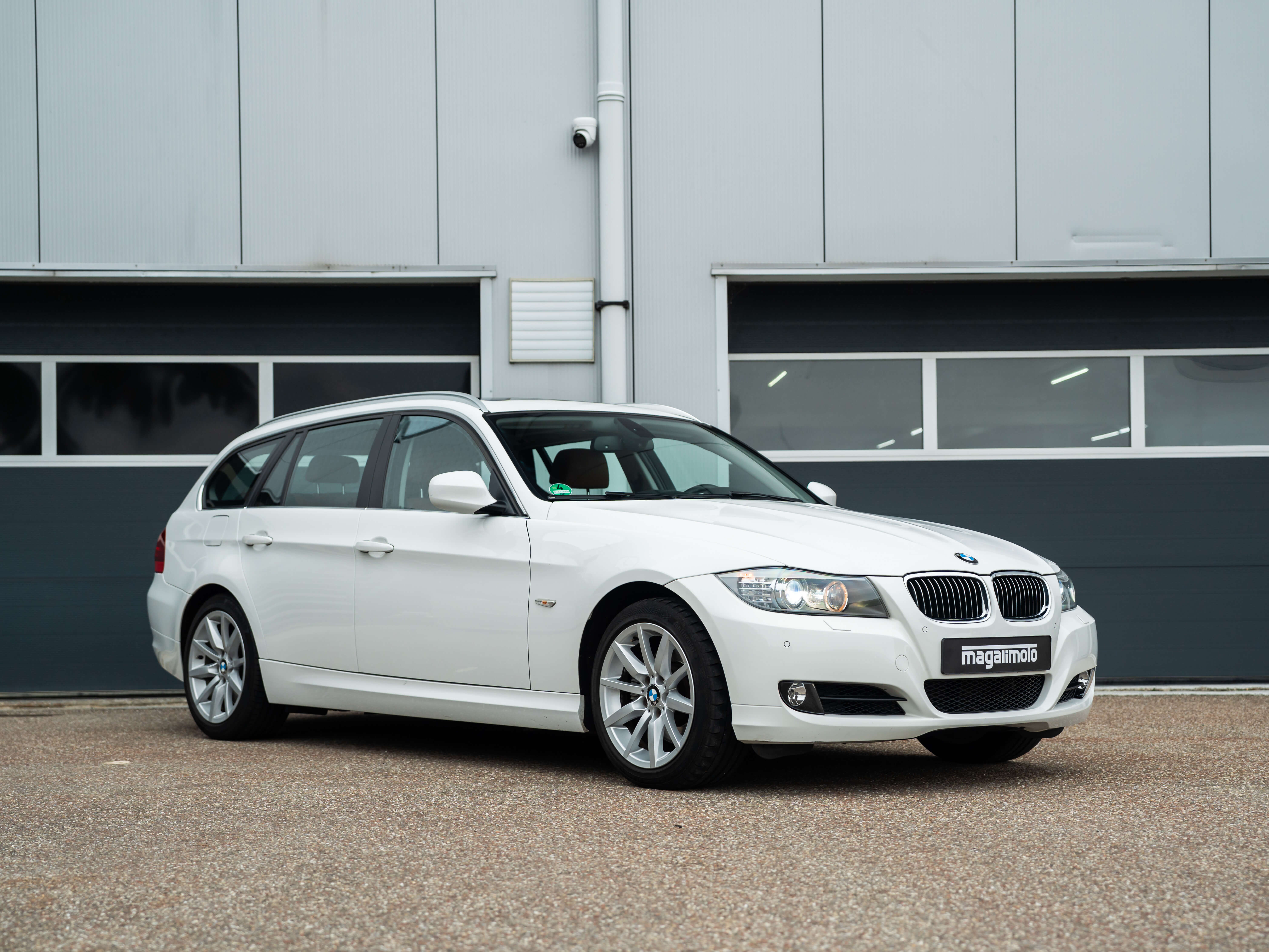 BMW 330i E91 - 2011