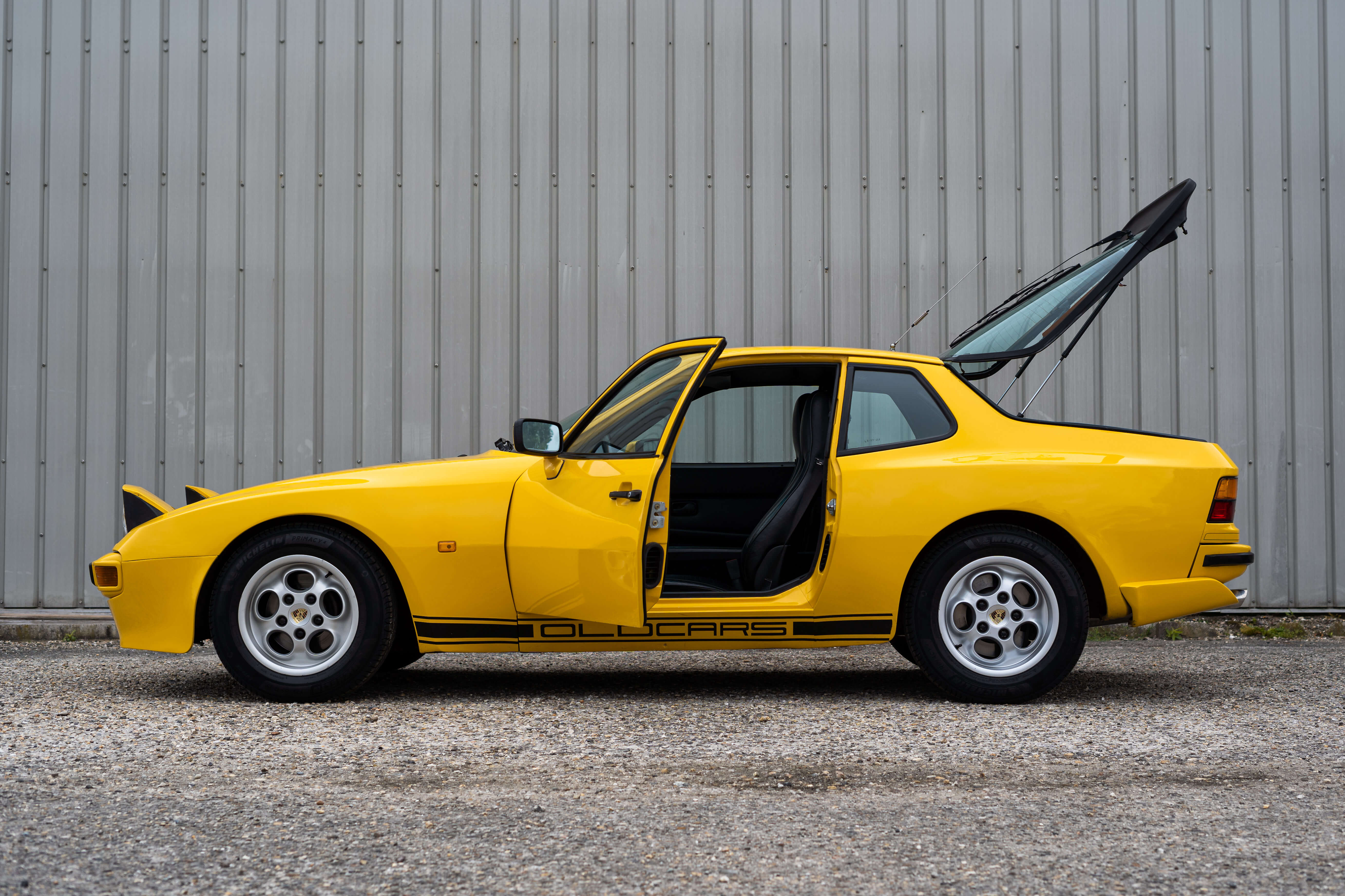 Porsche 944 - 2.5L