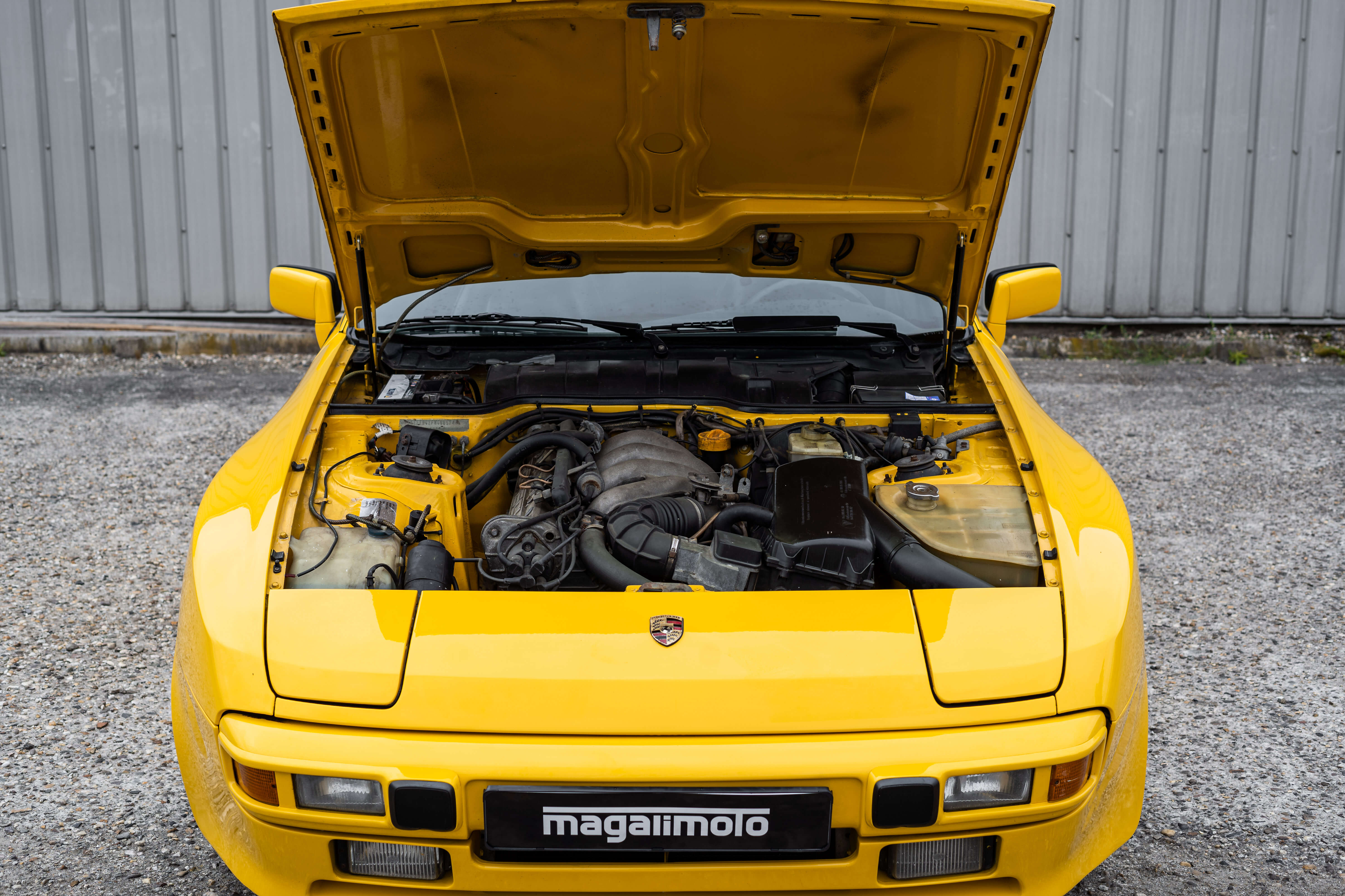 Porsche 944 - 2.5L