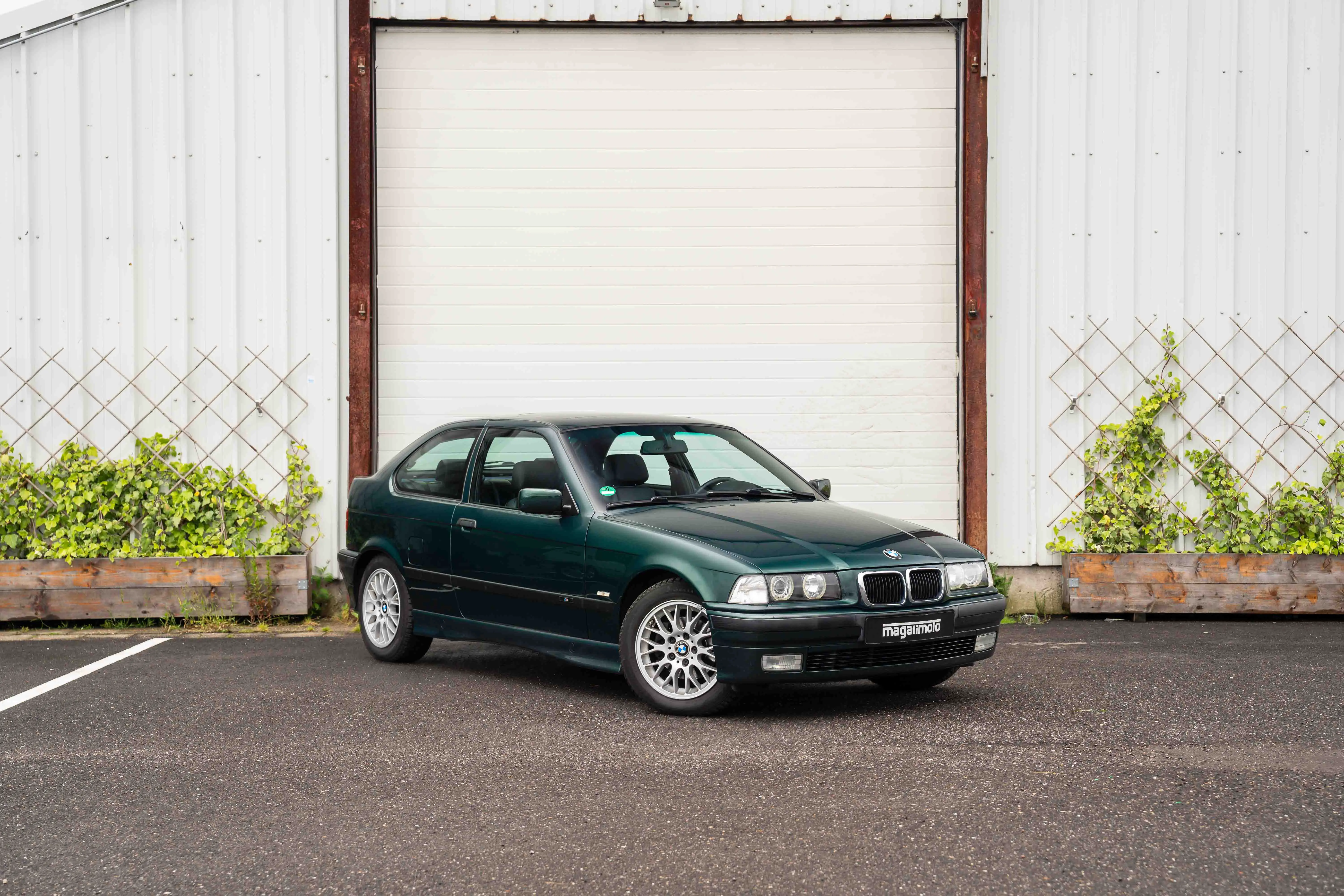 BMW E36 323ti Compact