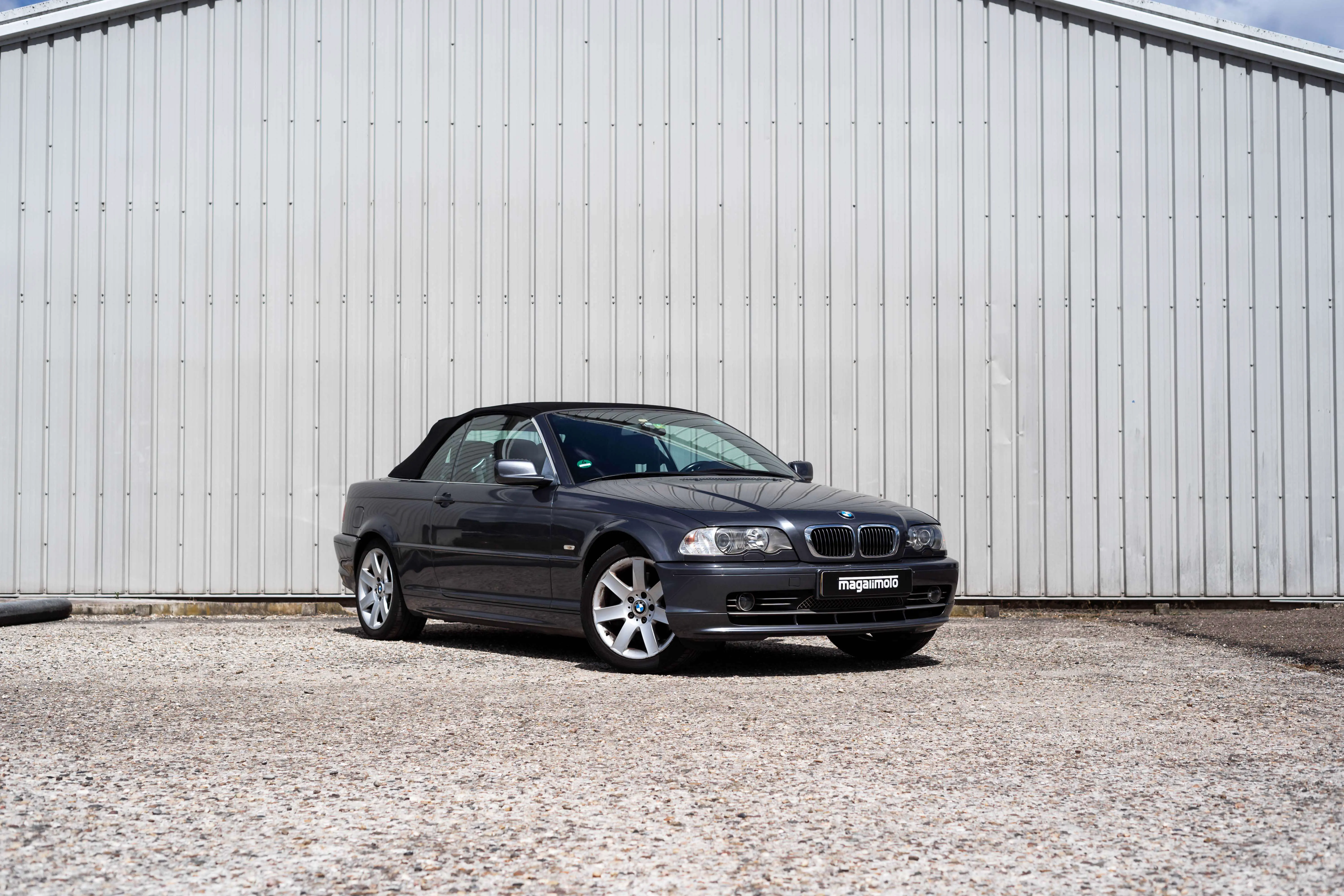 BMW E46 330Ci - blauw