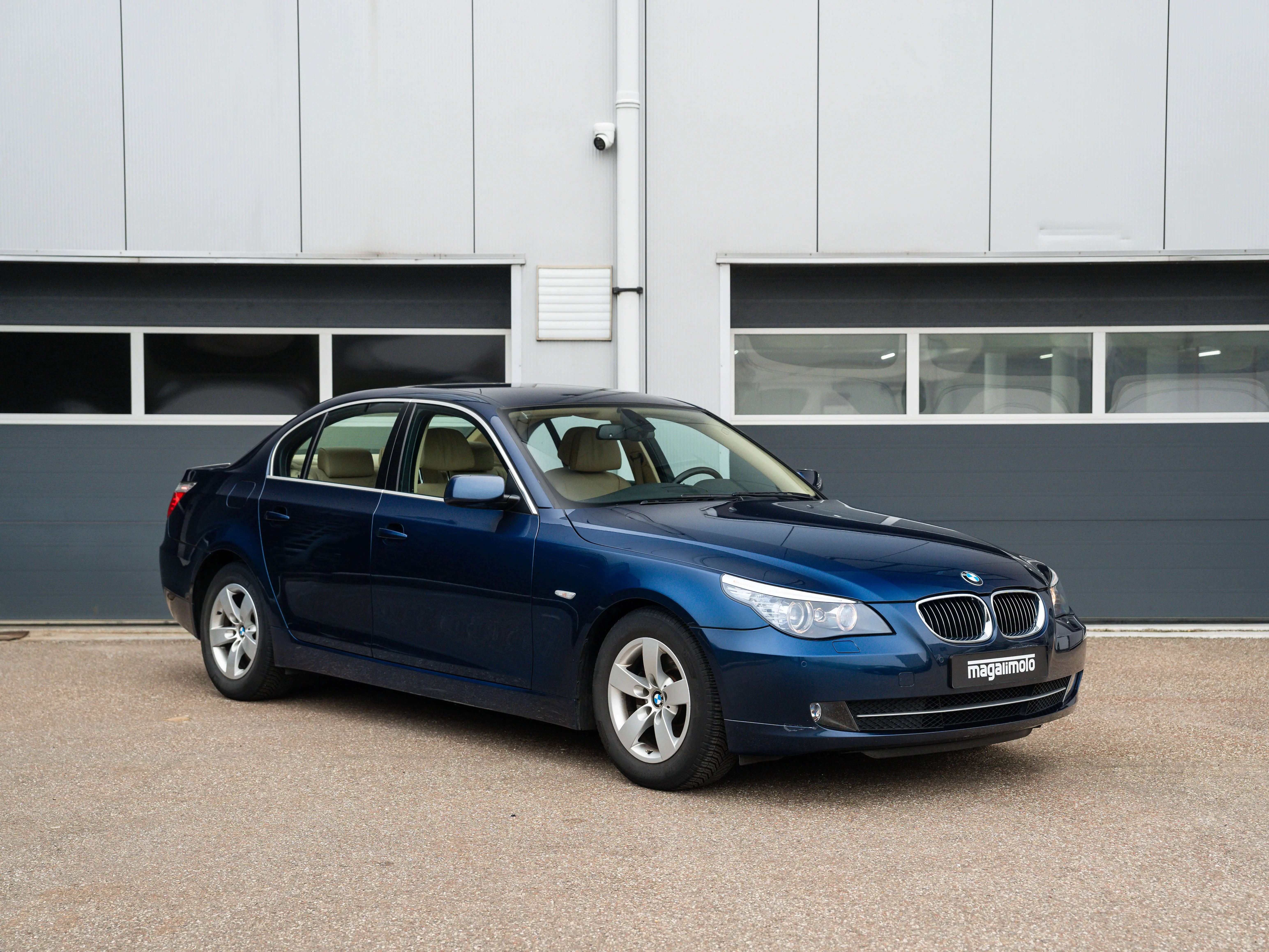 BMW E60 523i