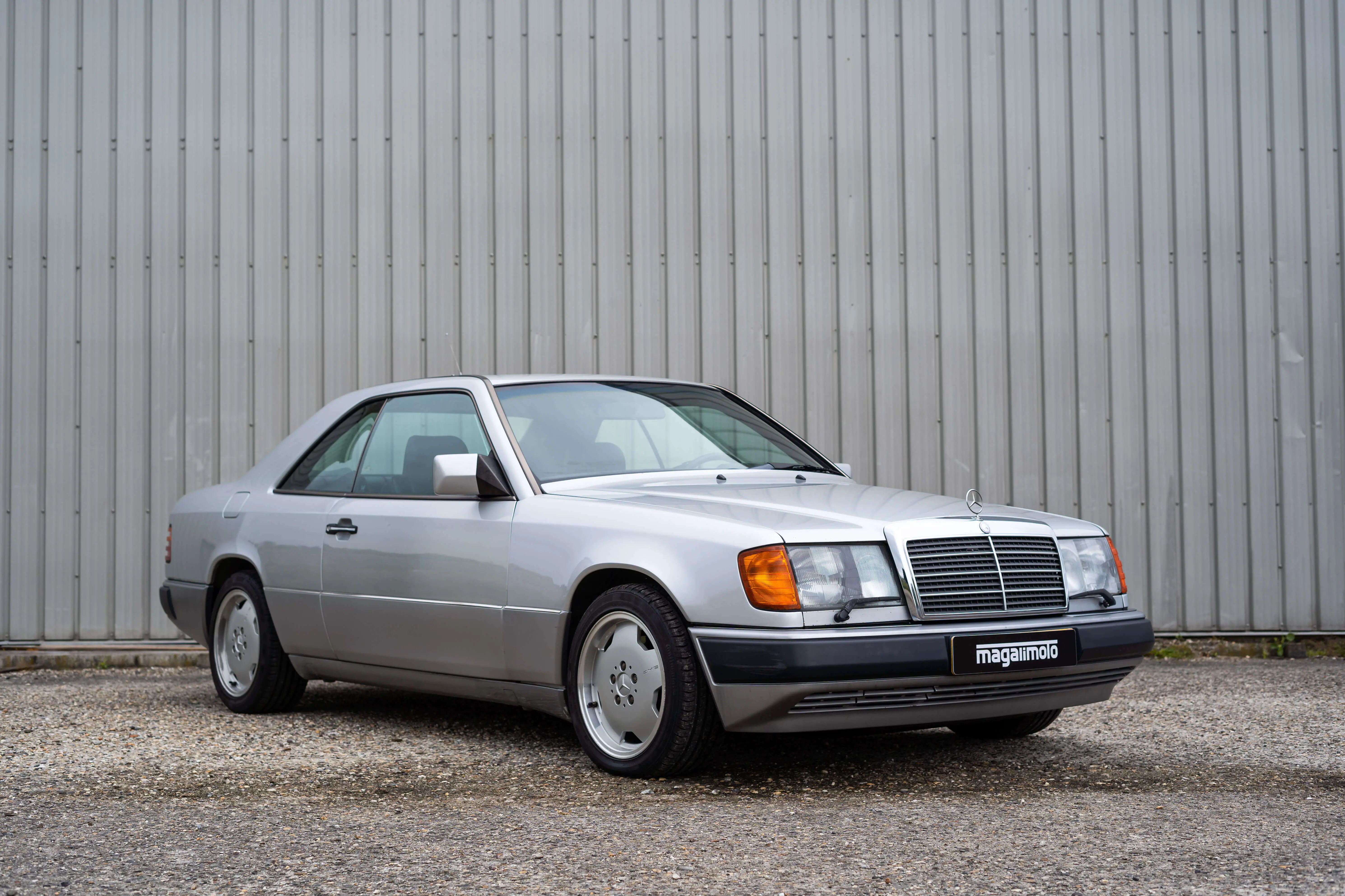 Mercedes Benz W124 - 320CE - 1992