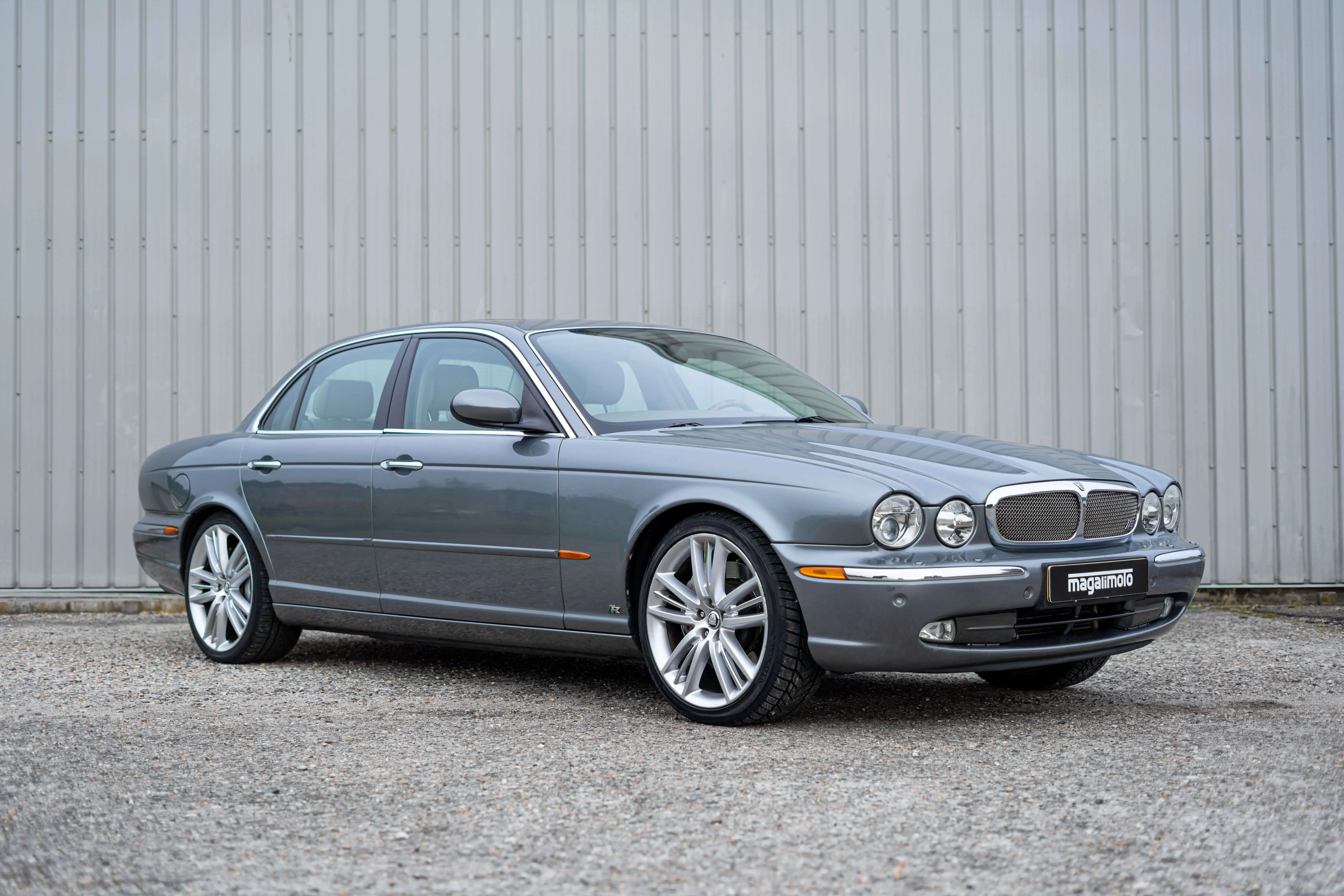 Jaguar X350 - Super V8