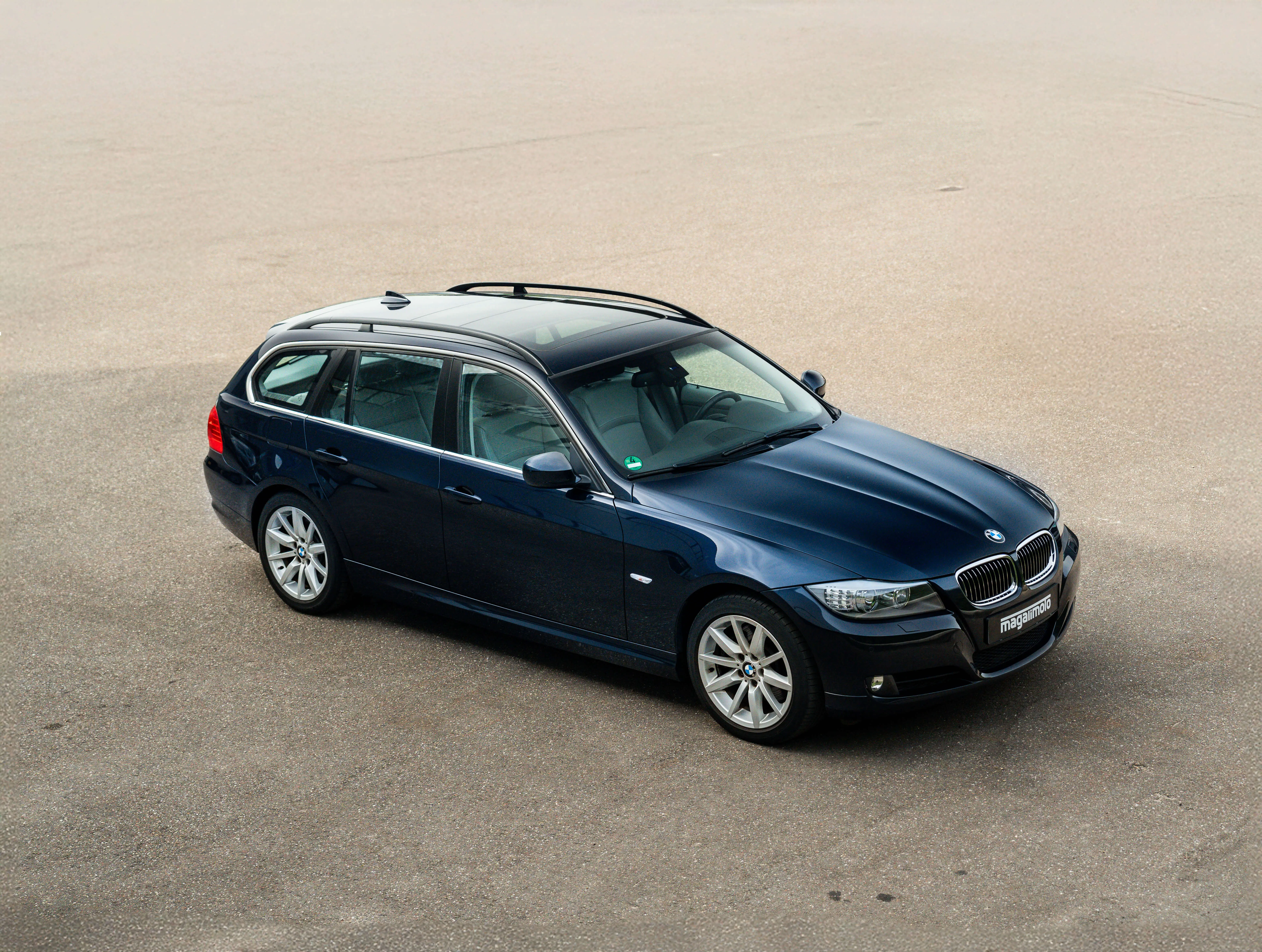 BMW 330i LCI Touring 2010