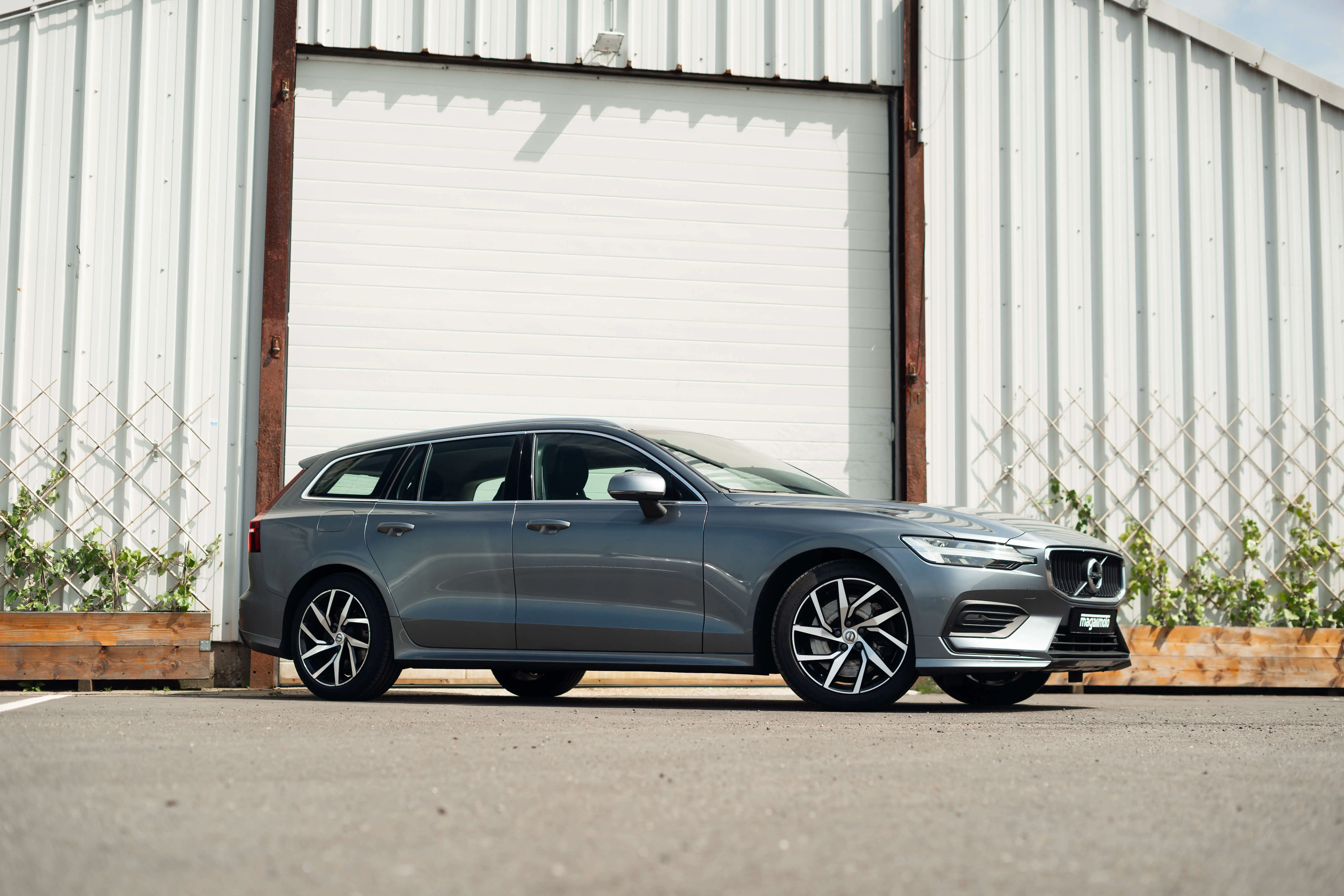 Volvo V60 T5 - Momentum