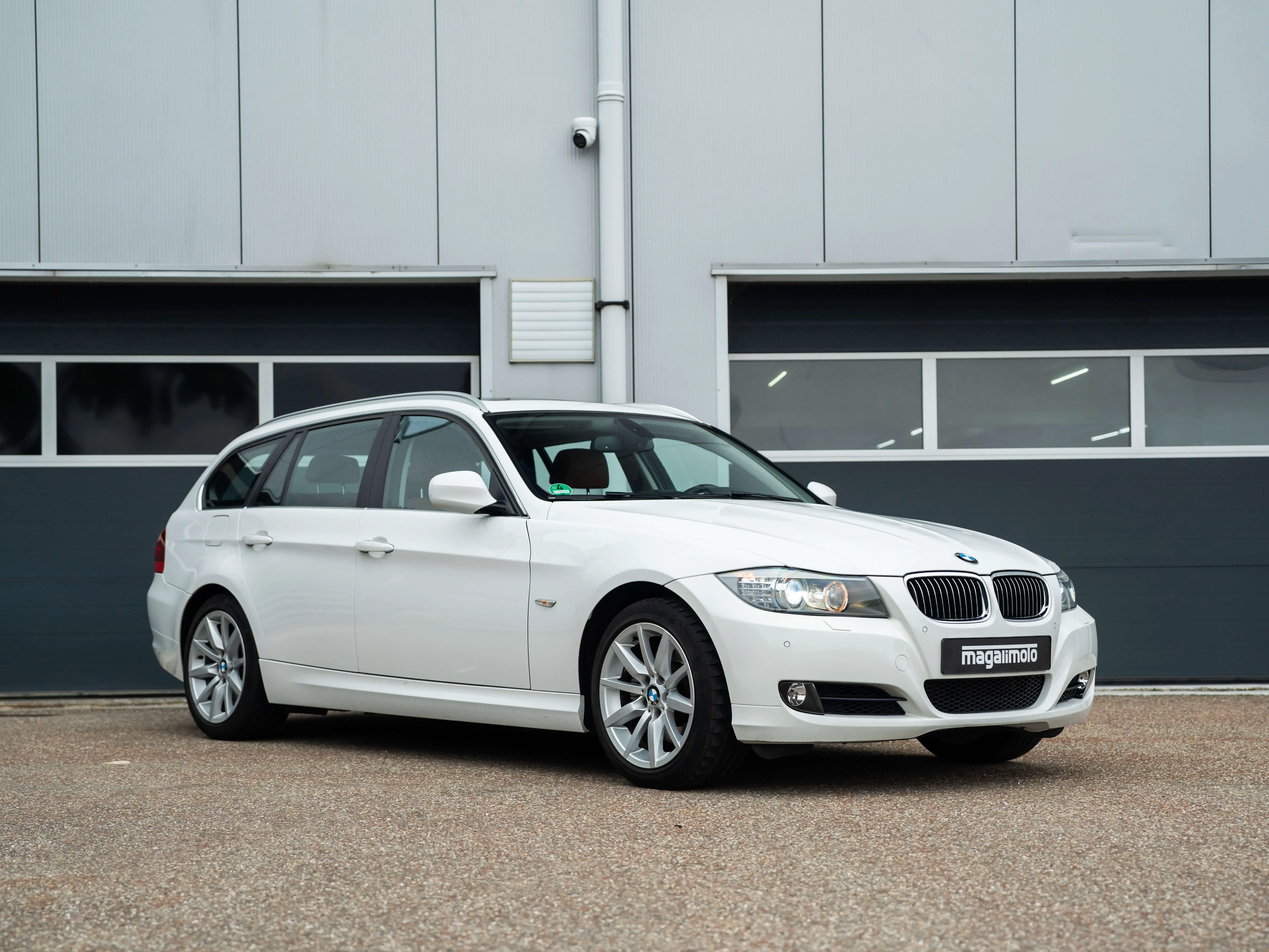 BMW 330i E91 - 2011