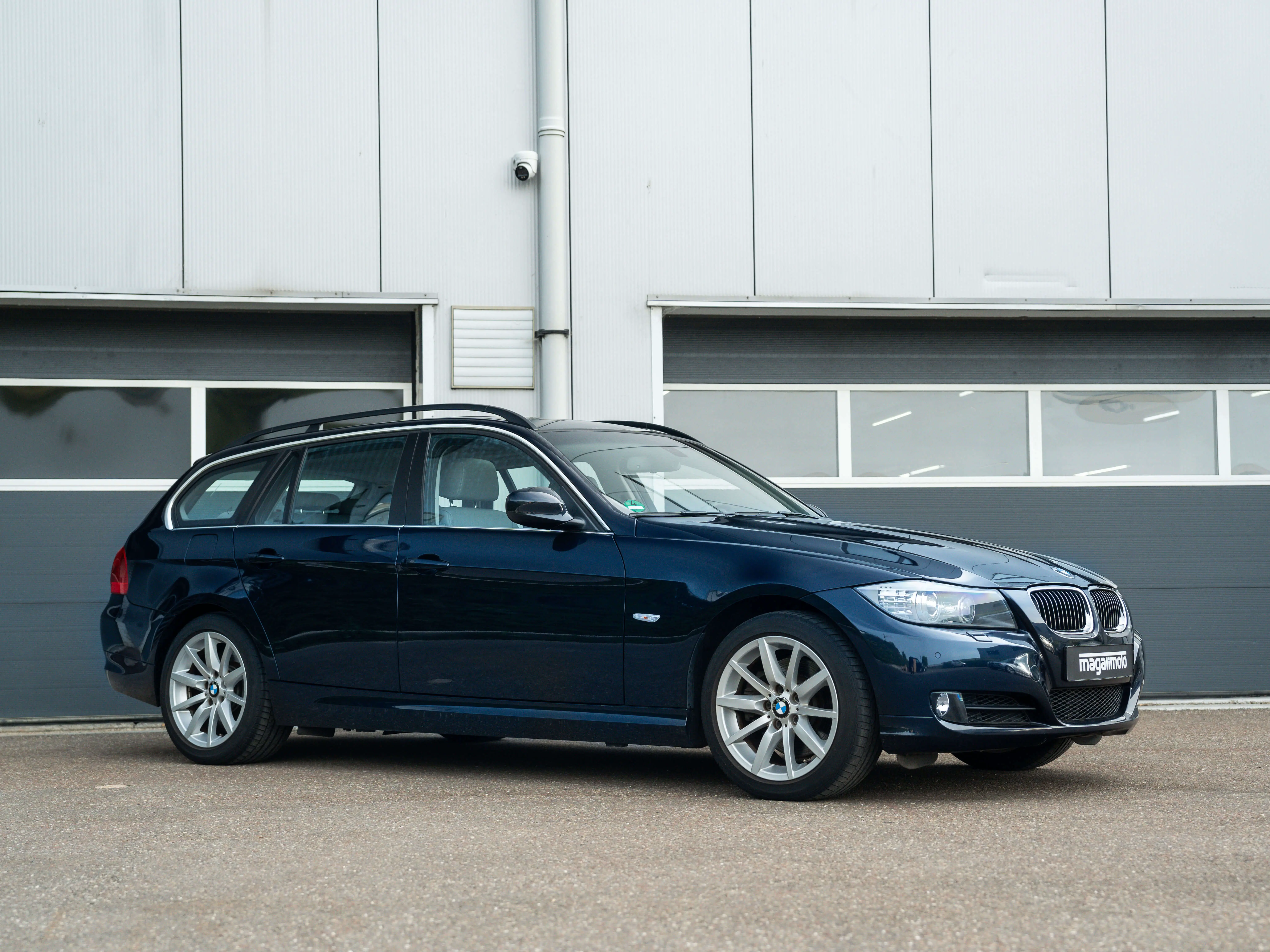 BMW 330i LCI Touring 2010