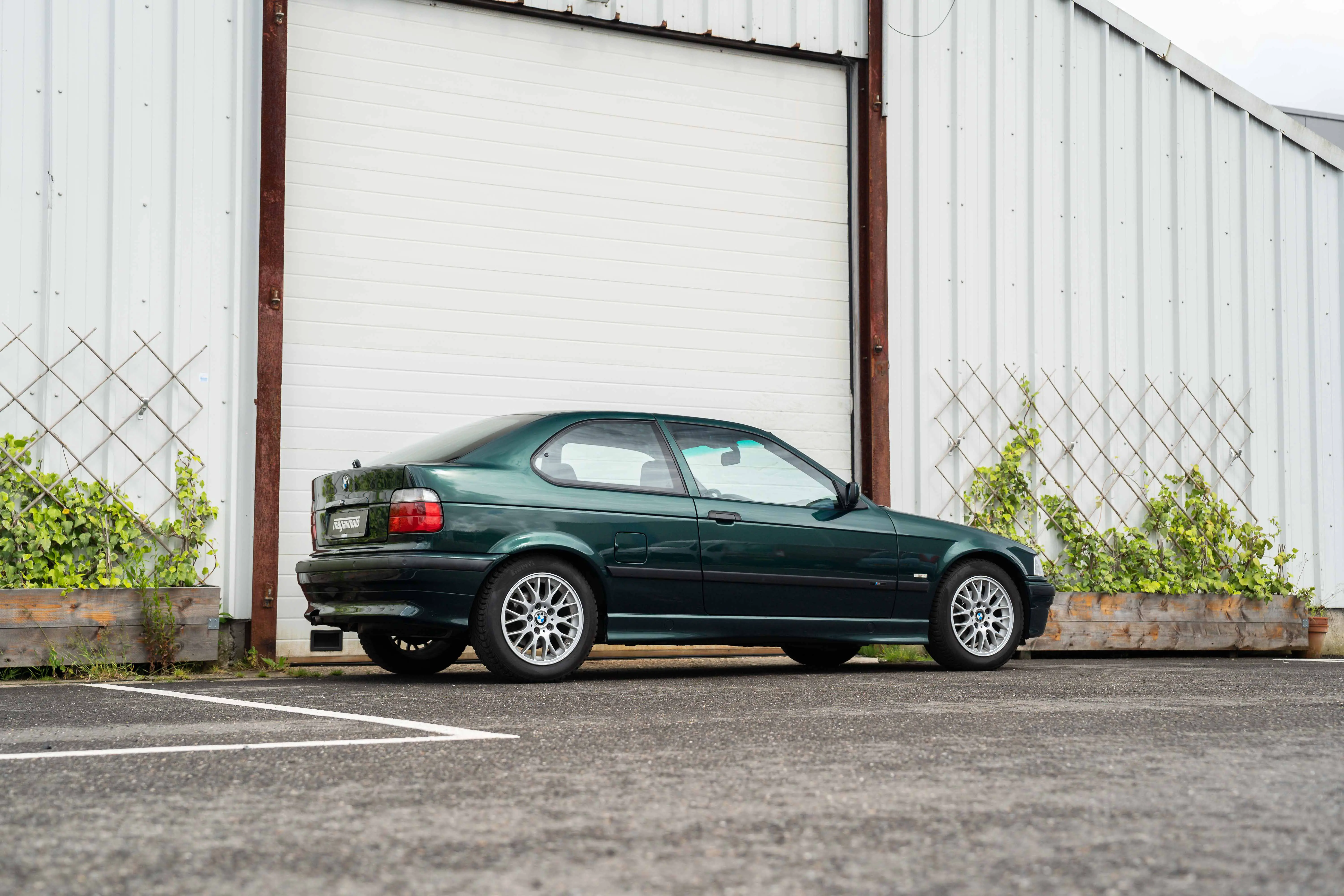 BMW E36 323ti Compact