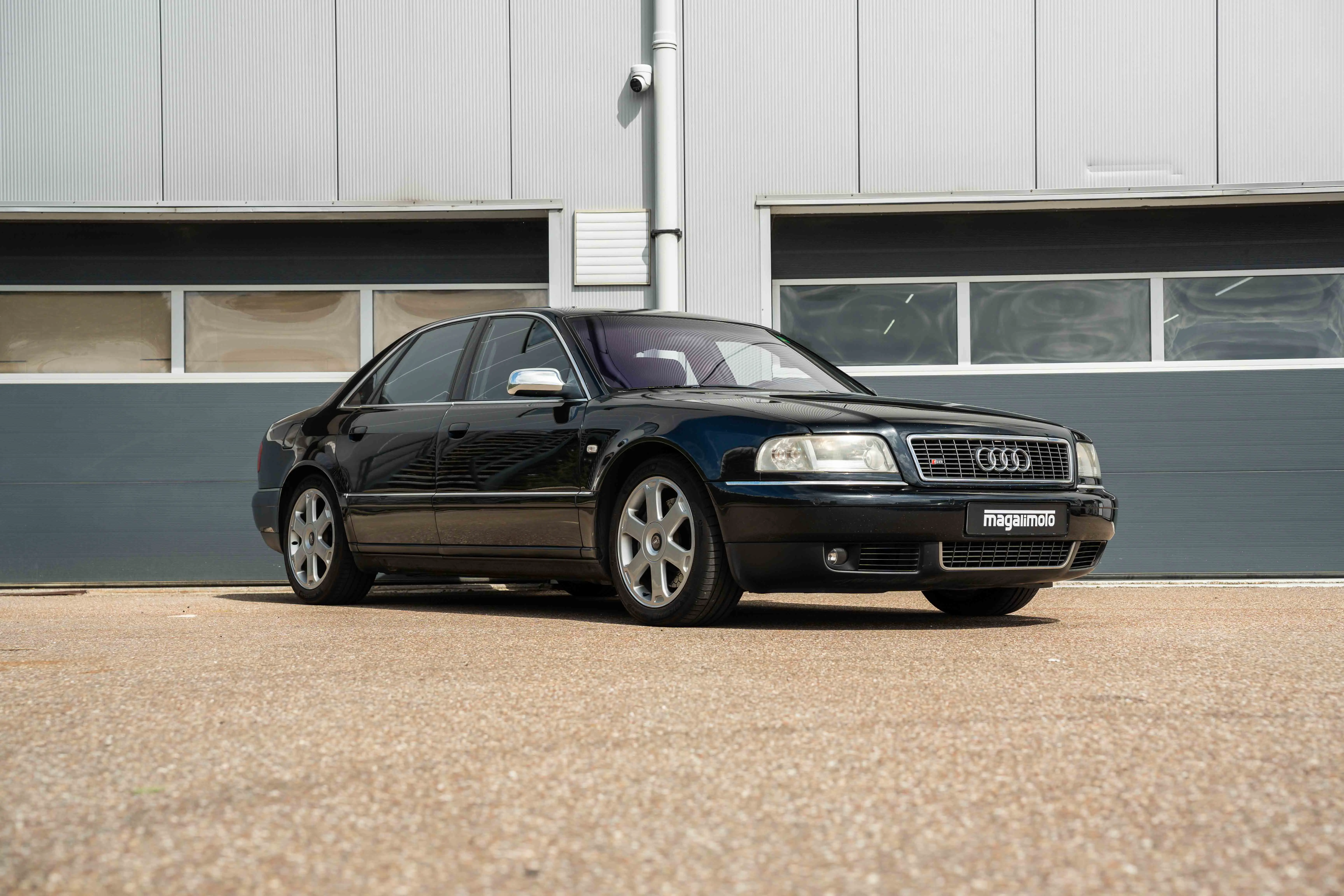 Audi S8 D2 4.2 5v V8 - 2002