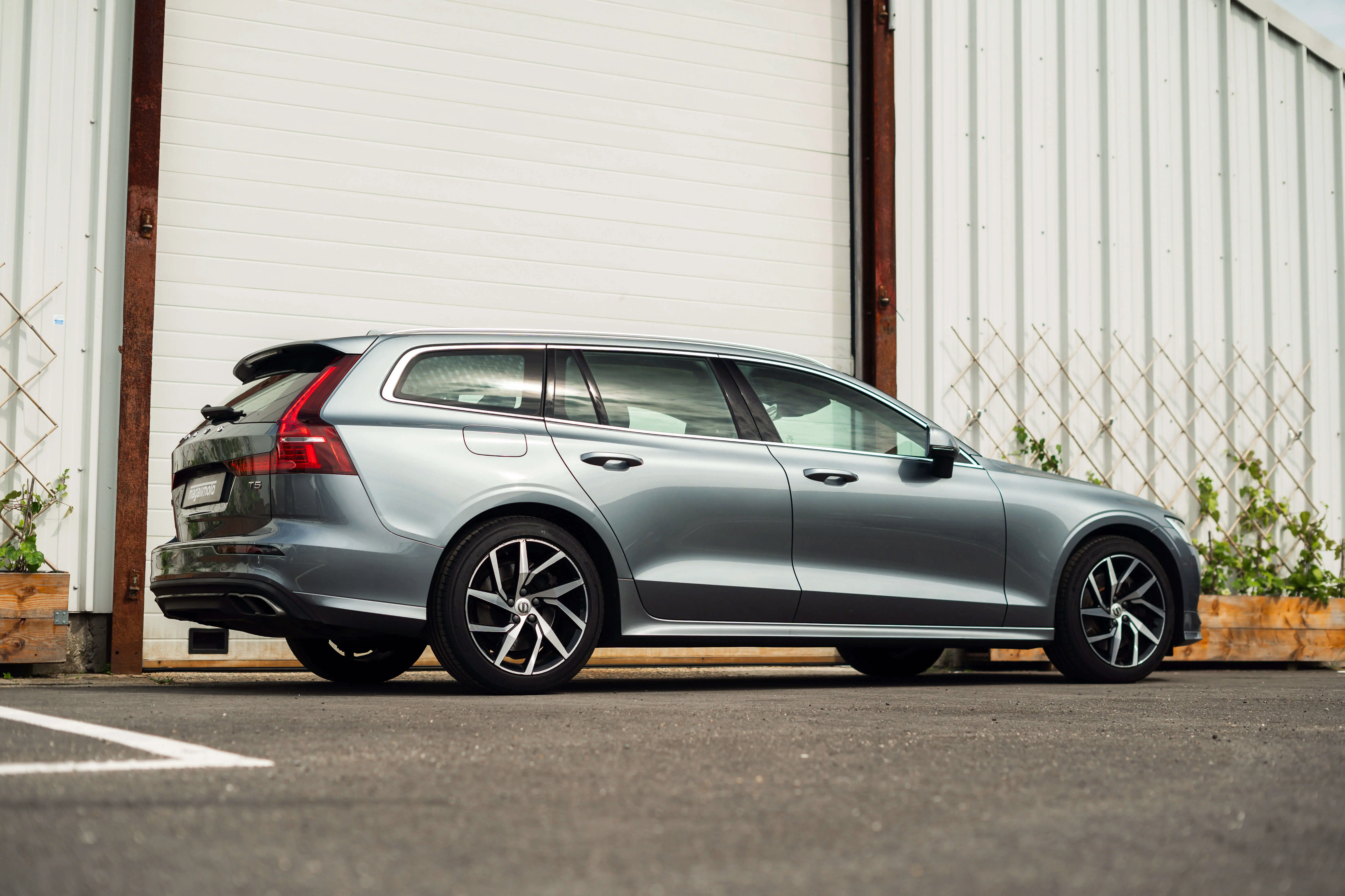 Volvo V60 T5 - Momentum