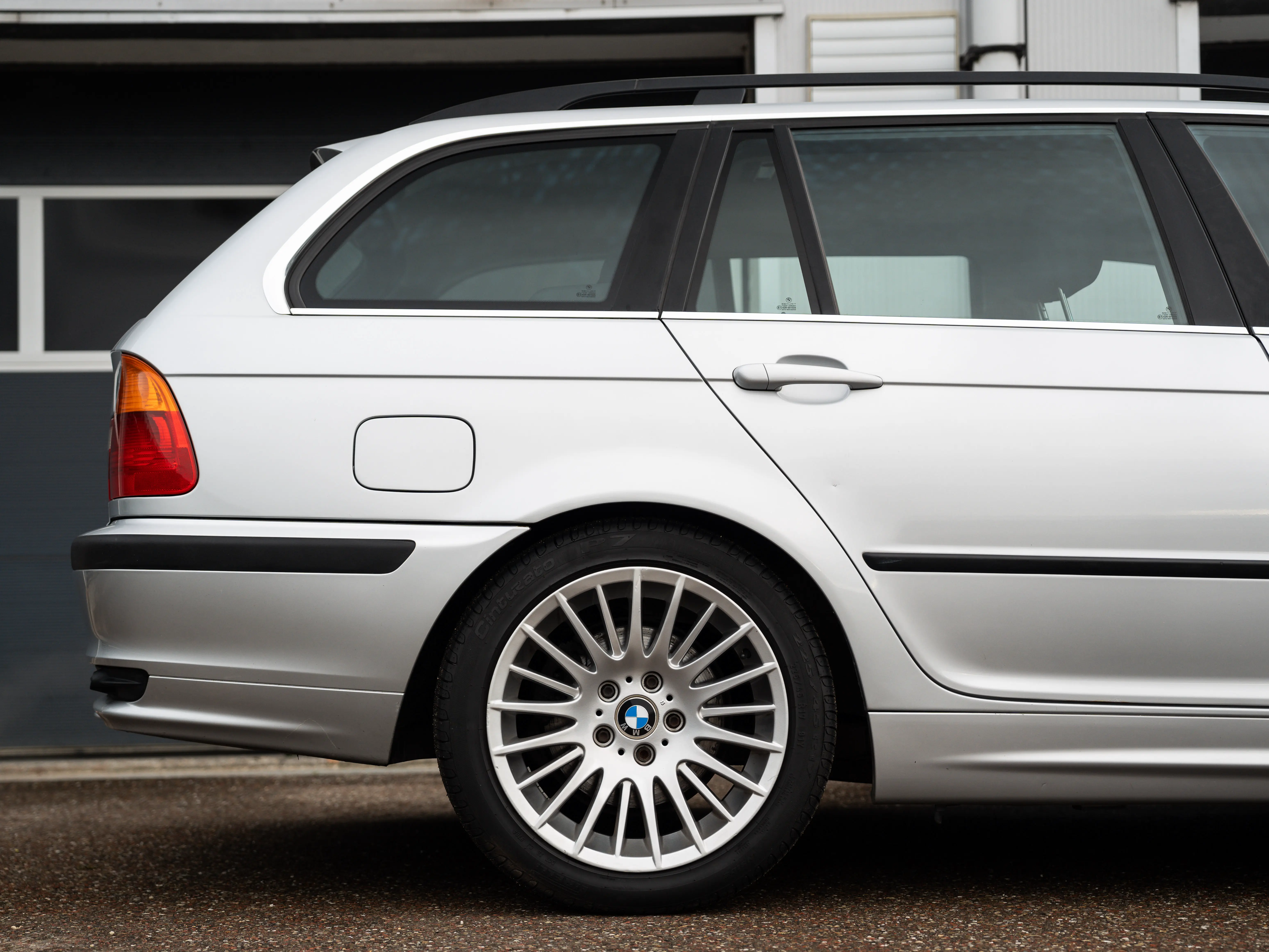 BMW 328i Touring E46