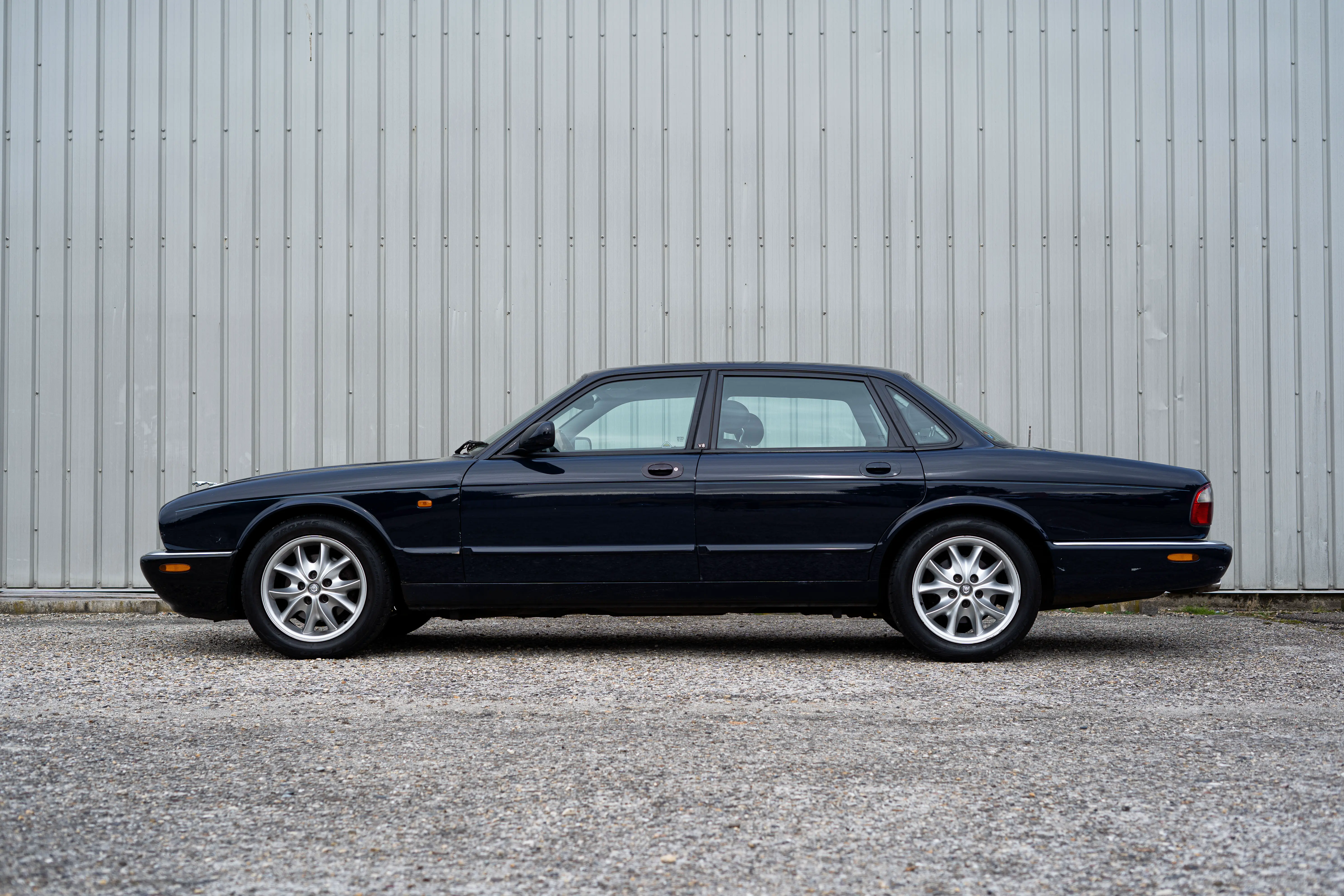 Jaguar X308 - 3.2L V8