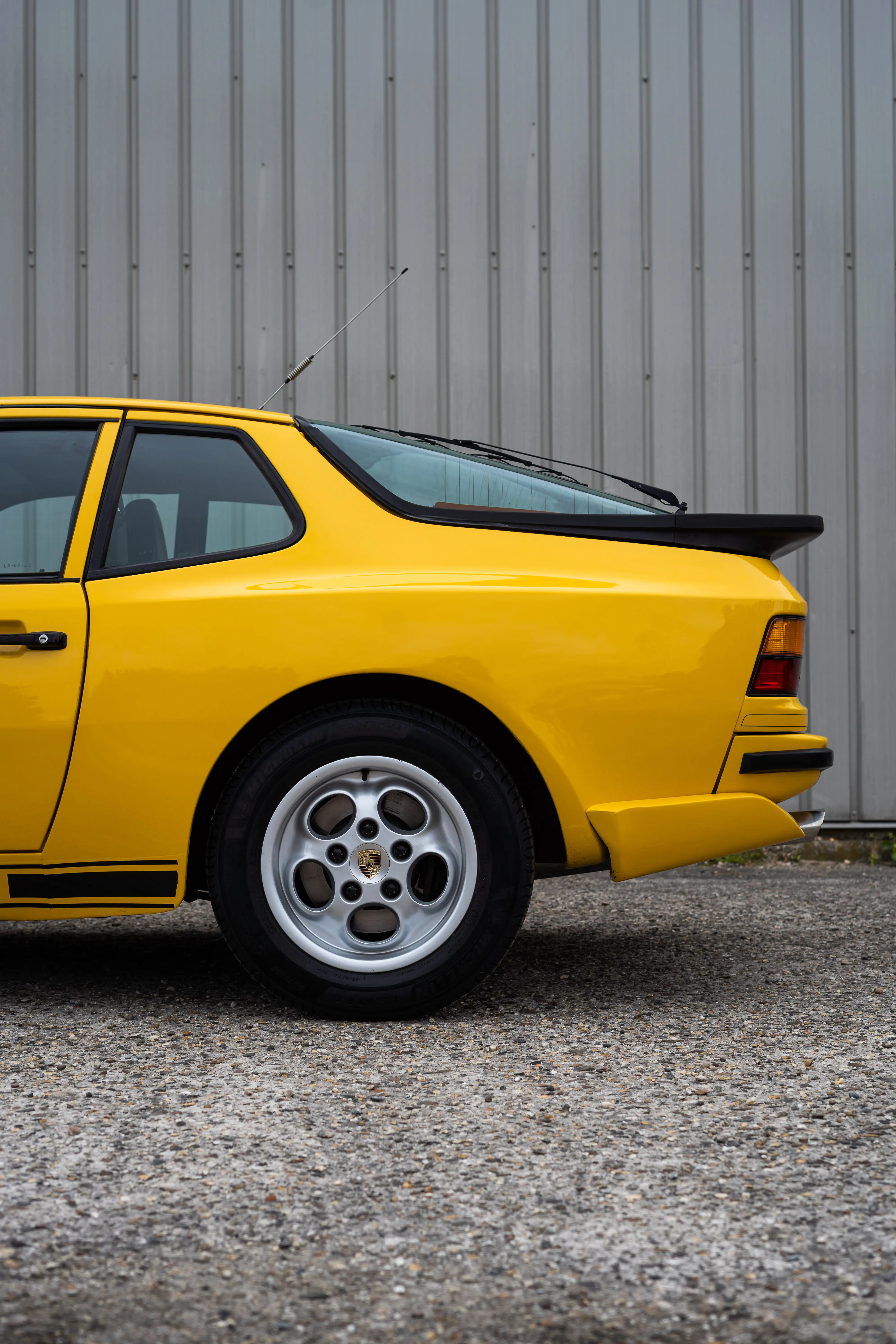 Porsche 944 - 2.5L