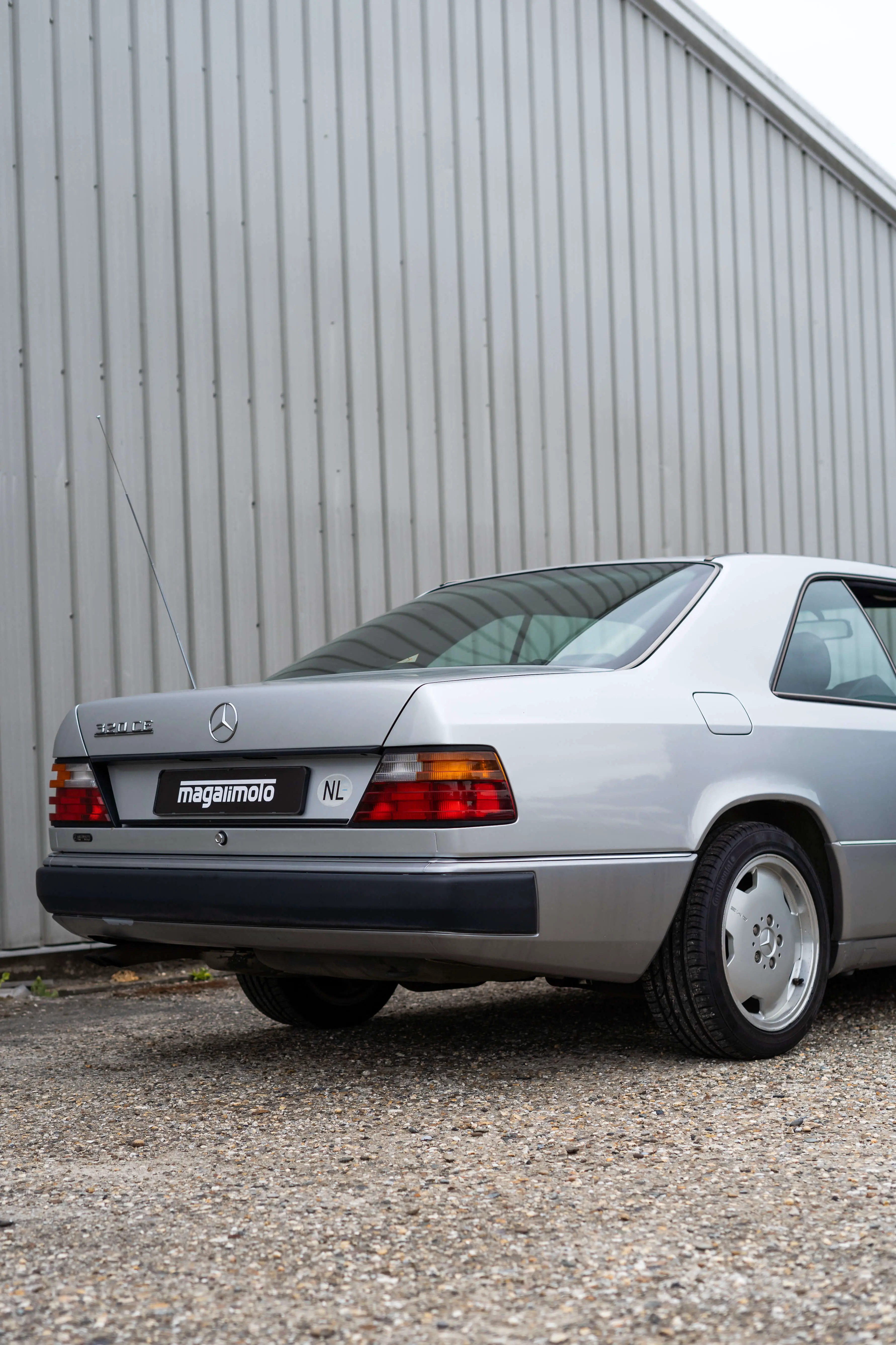 Mercedes Benz W124 - 320CE - 1992