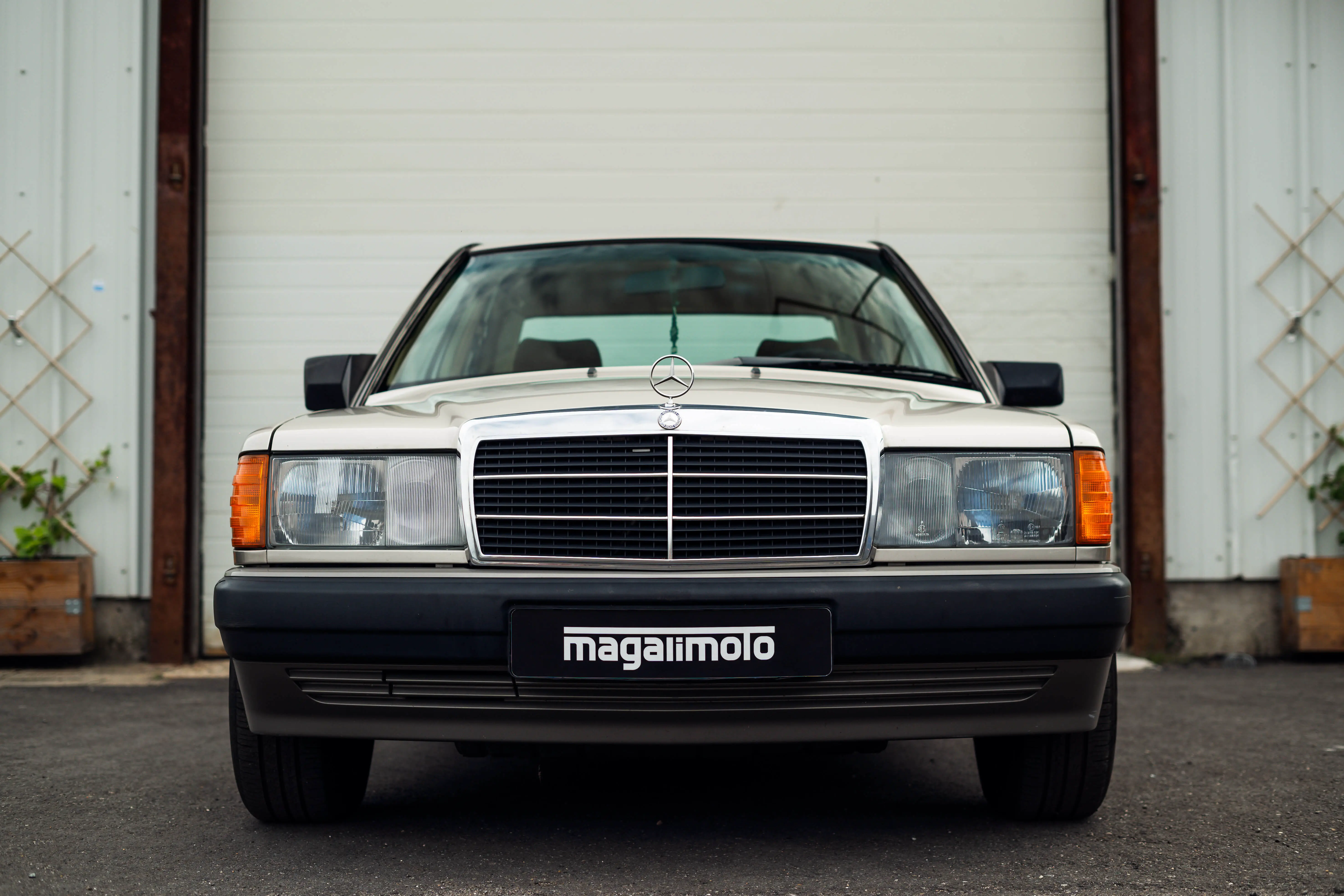 Mercedes Benz 190E - 2.0