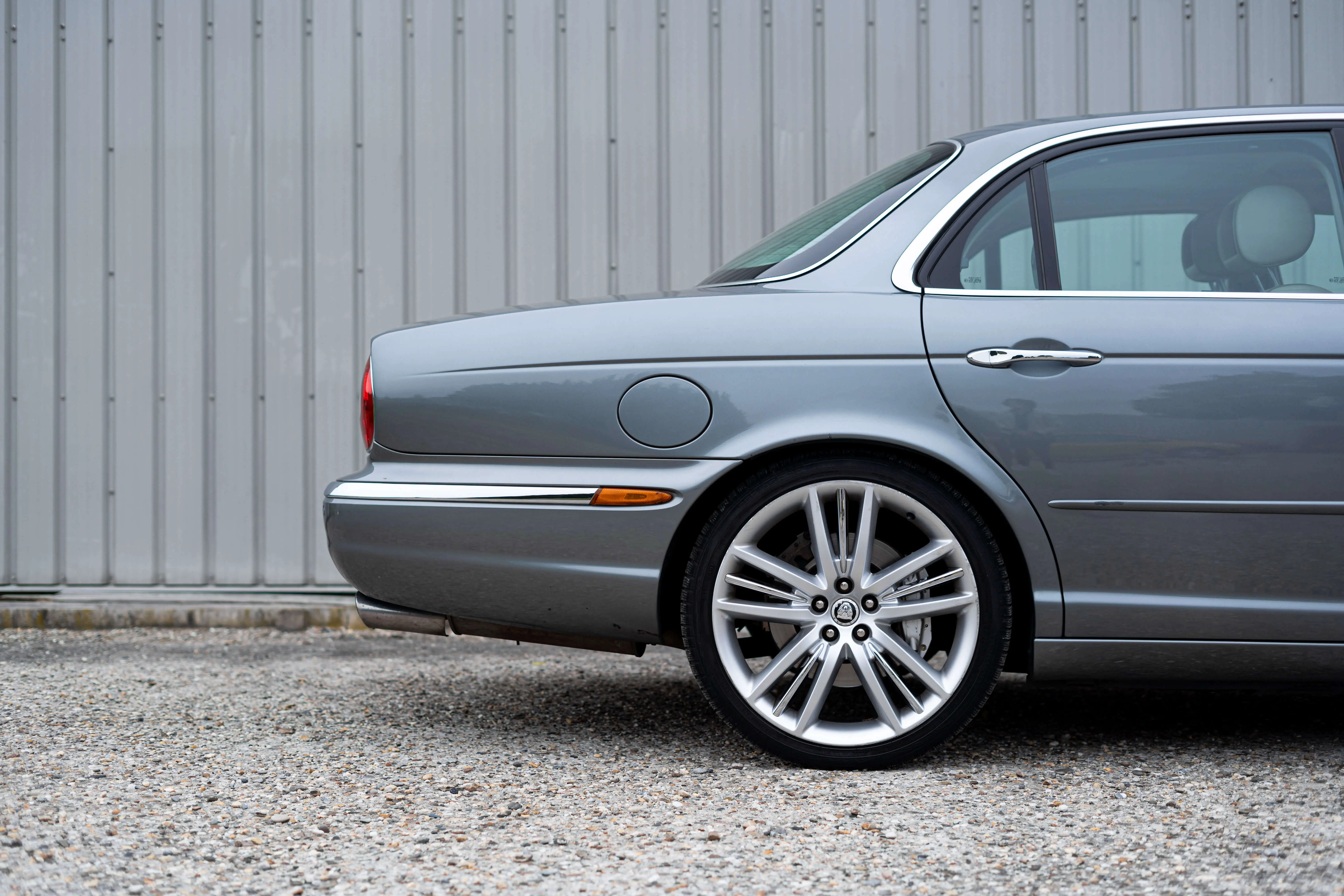 Jaguar X350 - Super V8