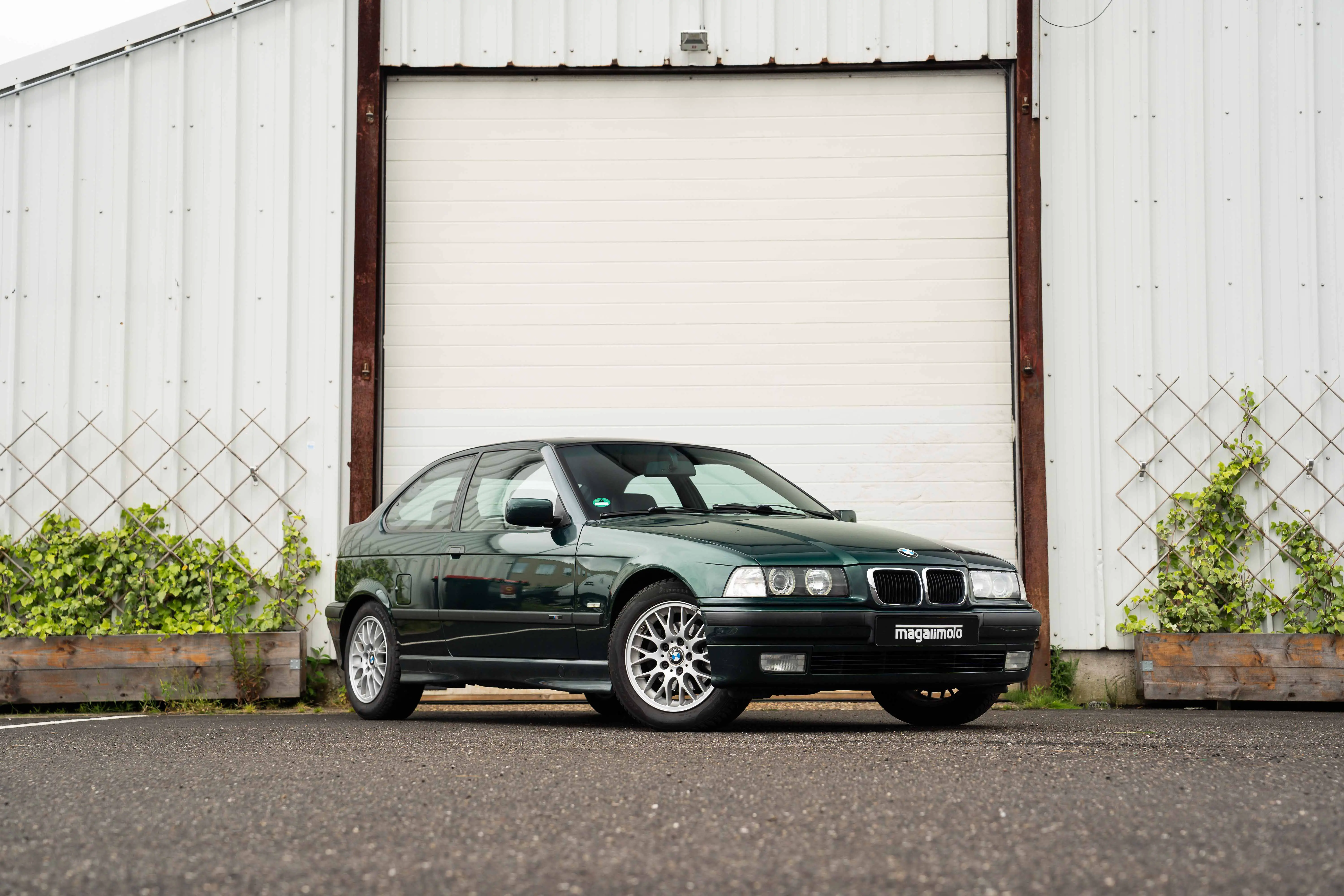 BMW E36 323ti Compact