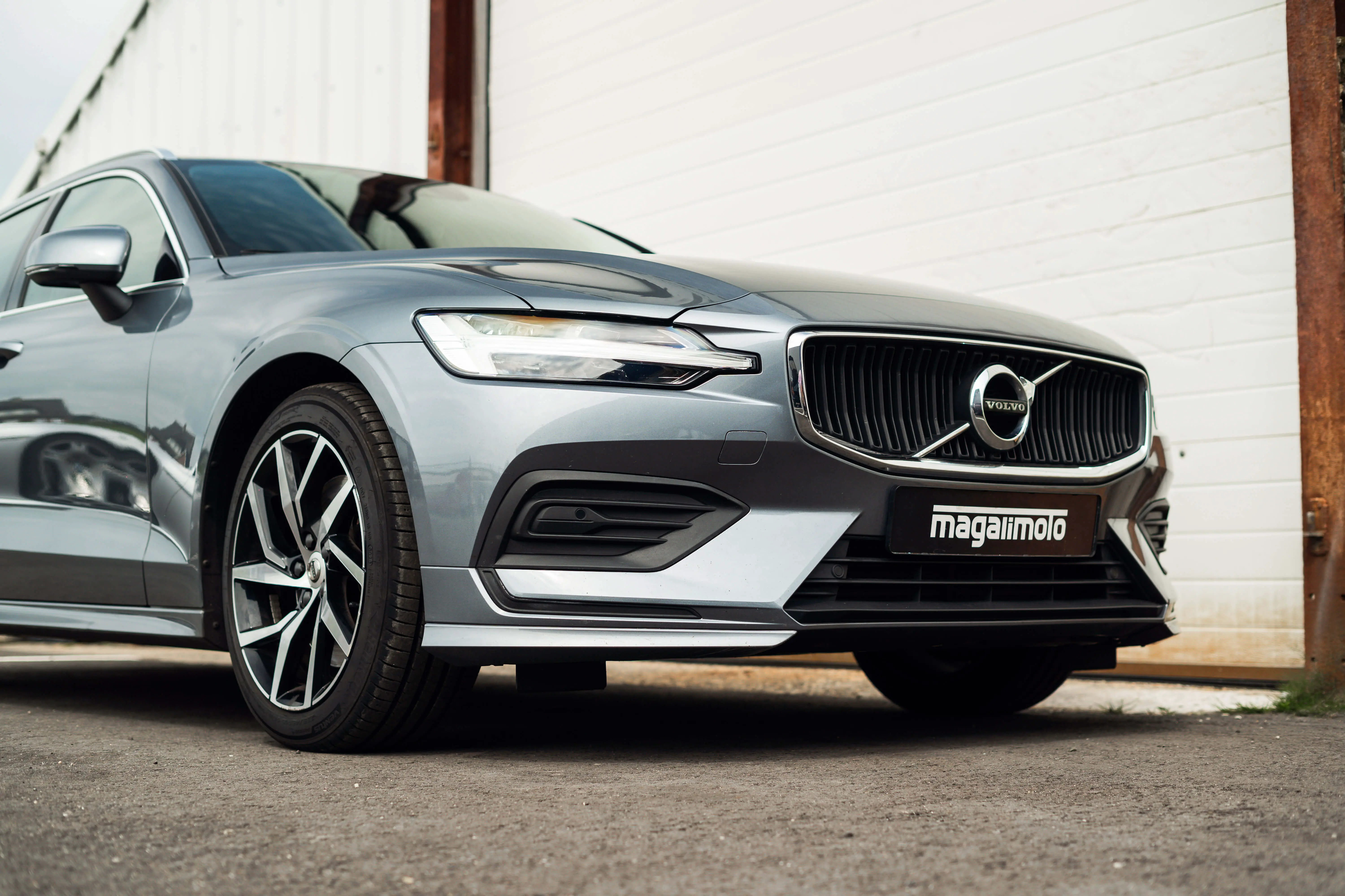 Volvo V60 T5 - Momentum