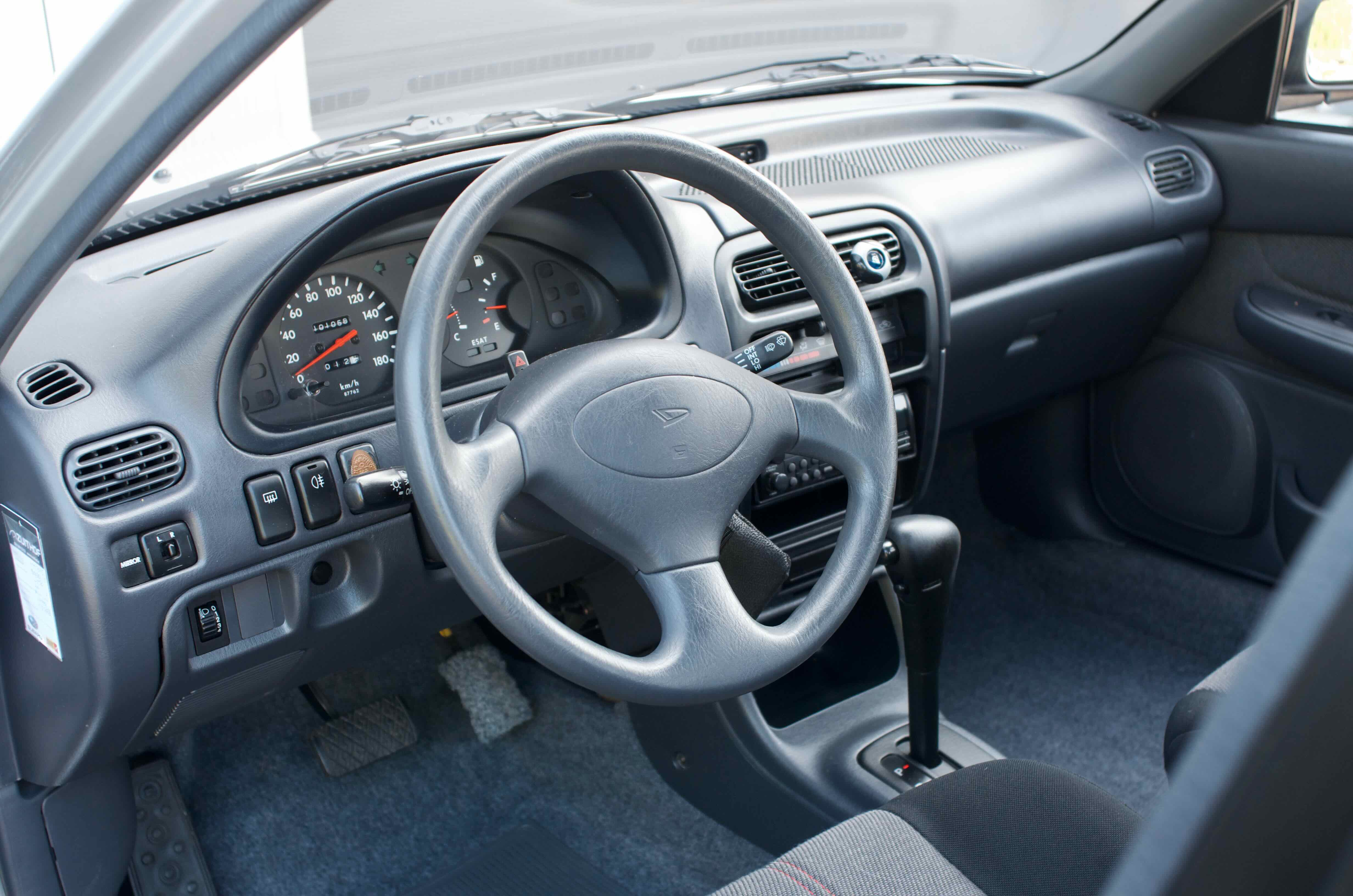Daihatsu Valera 1.5-16 SXi