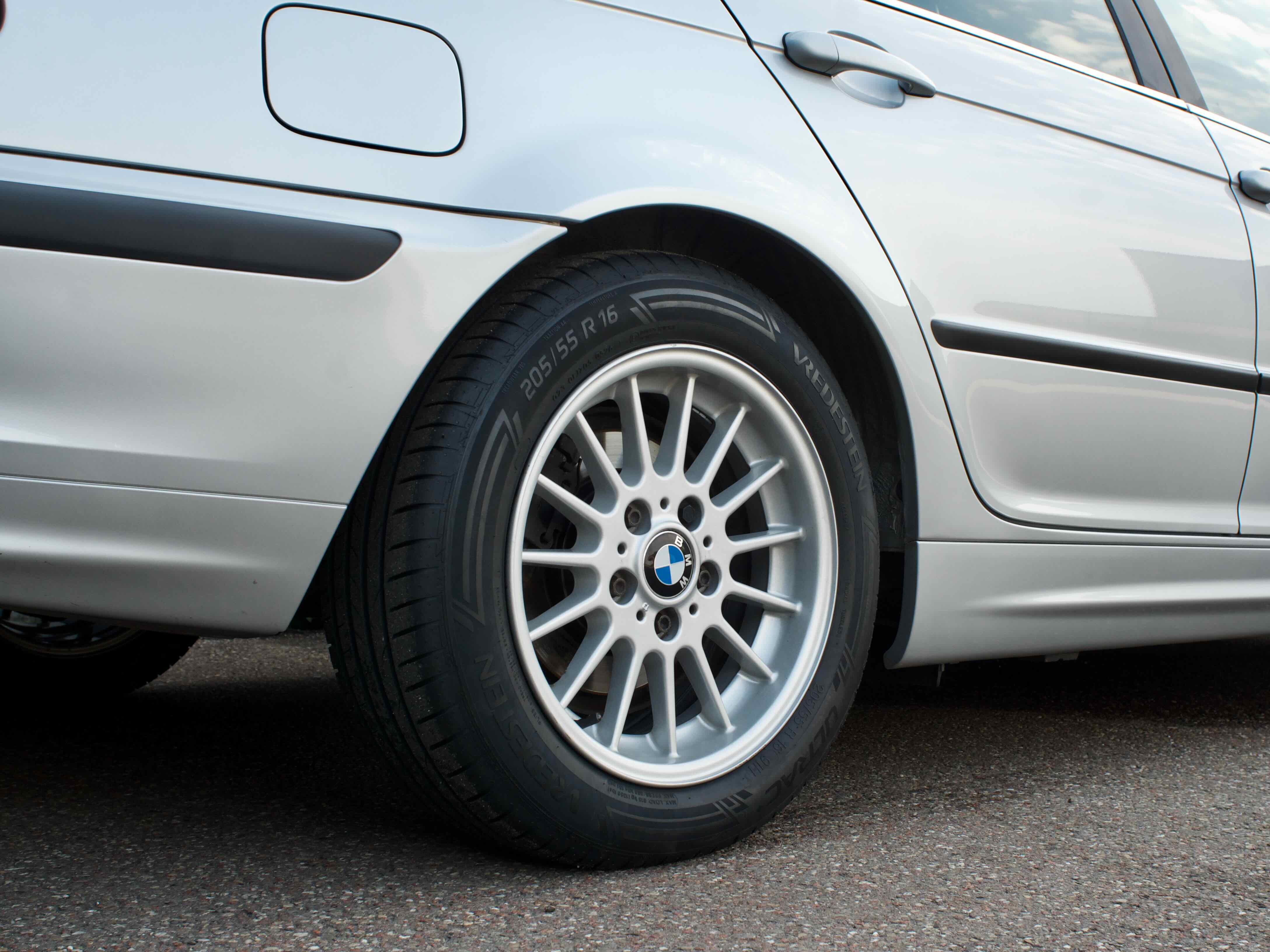 BMW E46 320i