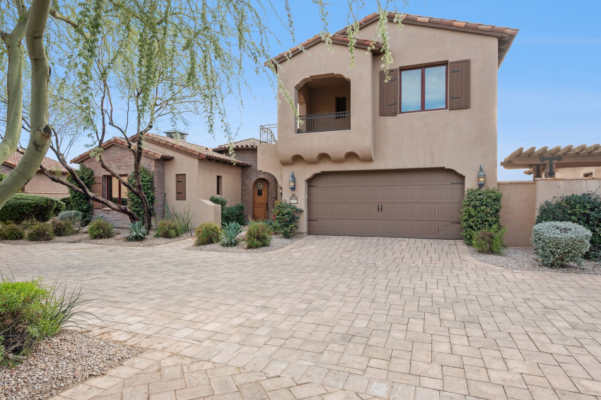 3112 S Weeping Willow Court