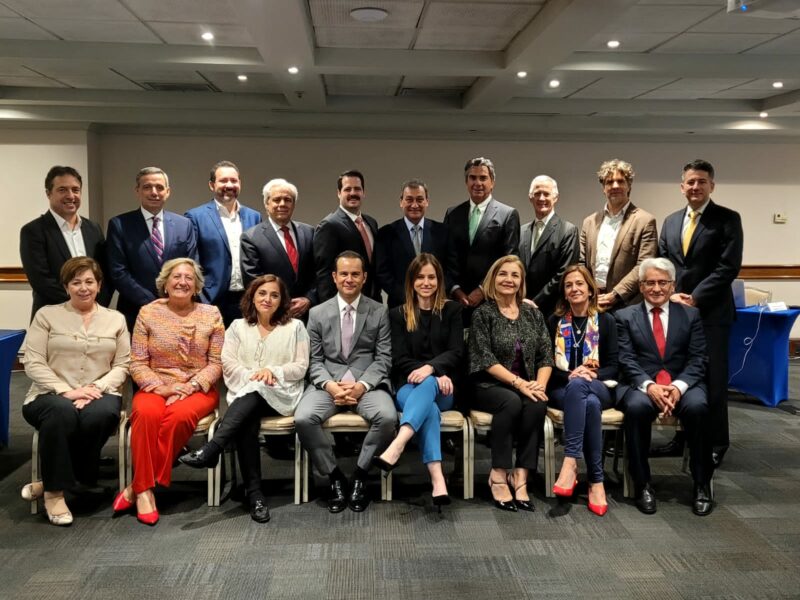 CNseg apresenta Open Insurance aos executivos da Fides, em Santiago