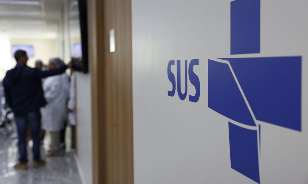 Crise fiscal reacende necessidade de fortalecer o SUS e ampliar atuação dos seguros saúde