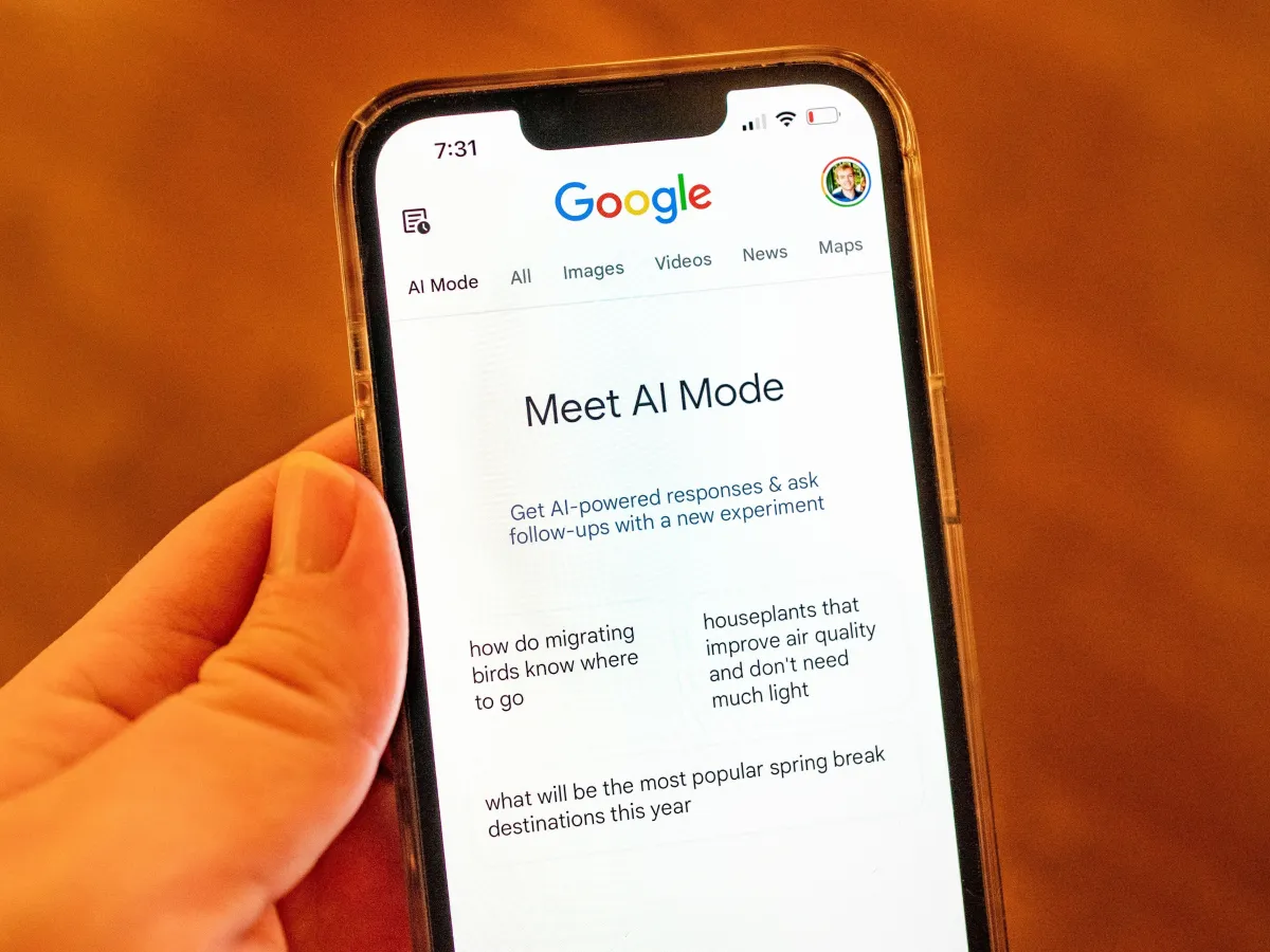 Novo modo IA do Google mostra como a experiência de busca pode se refletir na forma de contratar seguros