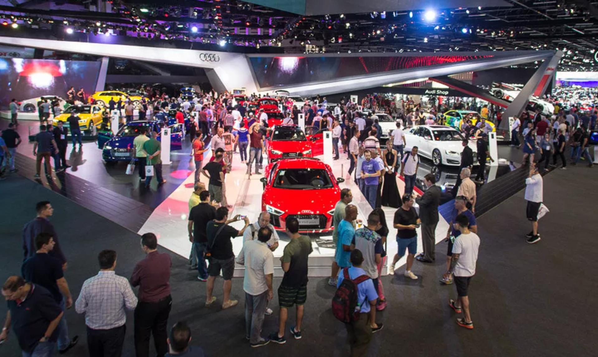 Carros mais digitais, riscos mais complexos: o que o Salão do Automóvel revela ao seguro auto