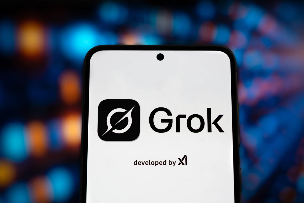 Investigação sobre imagens íntimas falsas do Grok: IA e riscos éticos no setor segurador