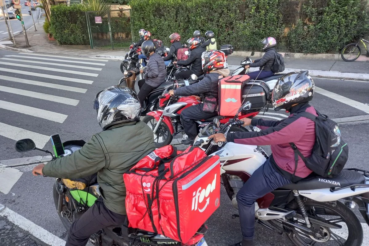 O app que entrega também calcula o risco: como a telemetria está transformando o seguro para motoboys