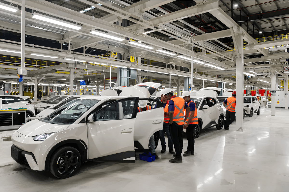 Avanço dos carros chineses redesenha o mercado automotivo e acende o sinal amarelo para as seguradoras