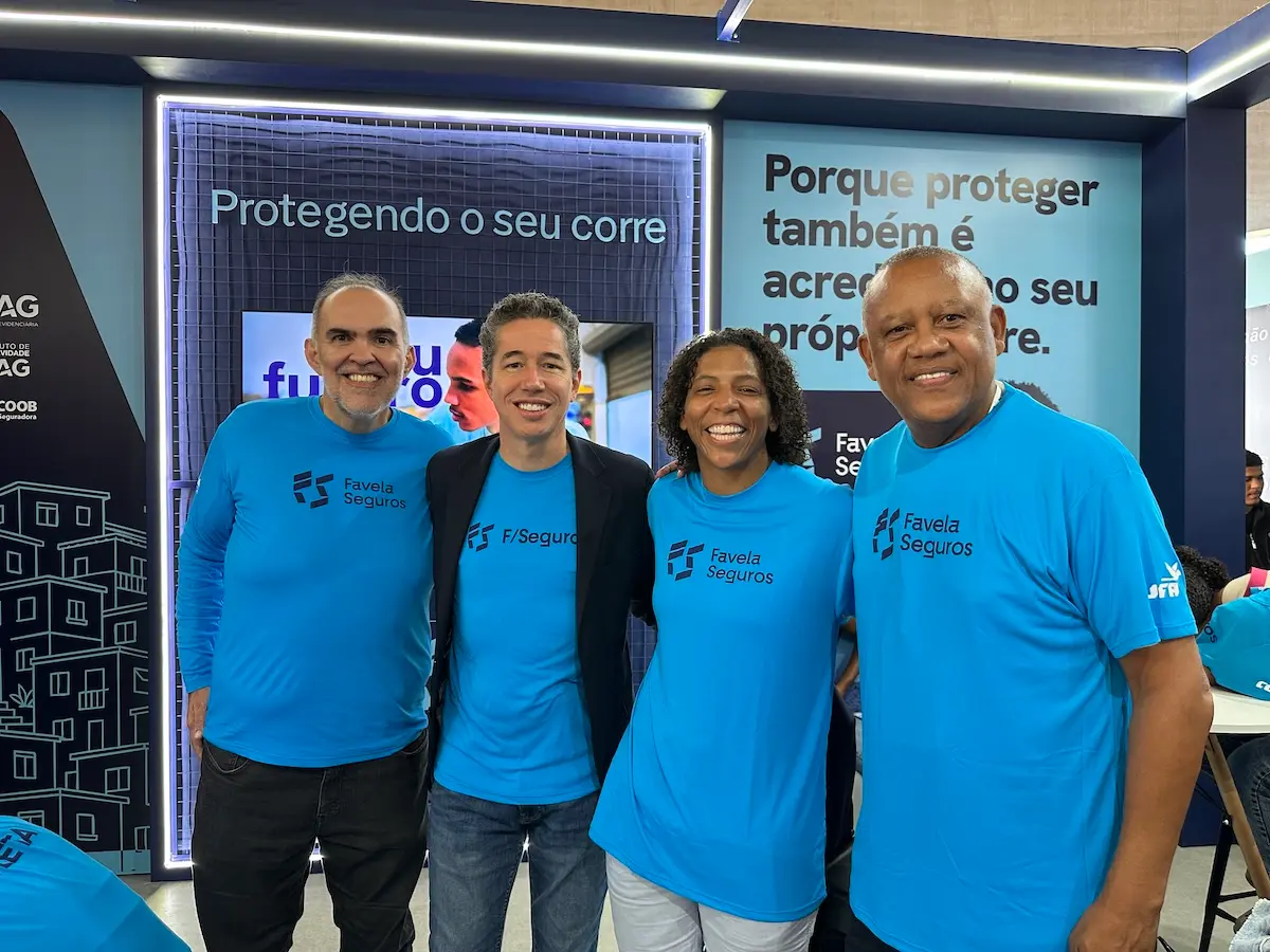 Favela Seguros marca presença na Expo Favela com painéis sobre comunicação, esporte e empreendedorismo digital