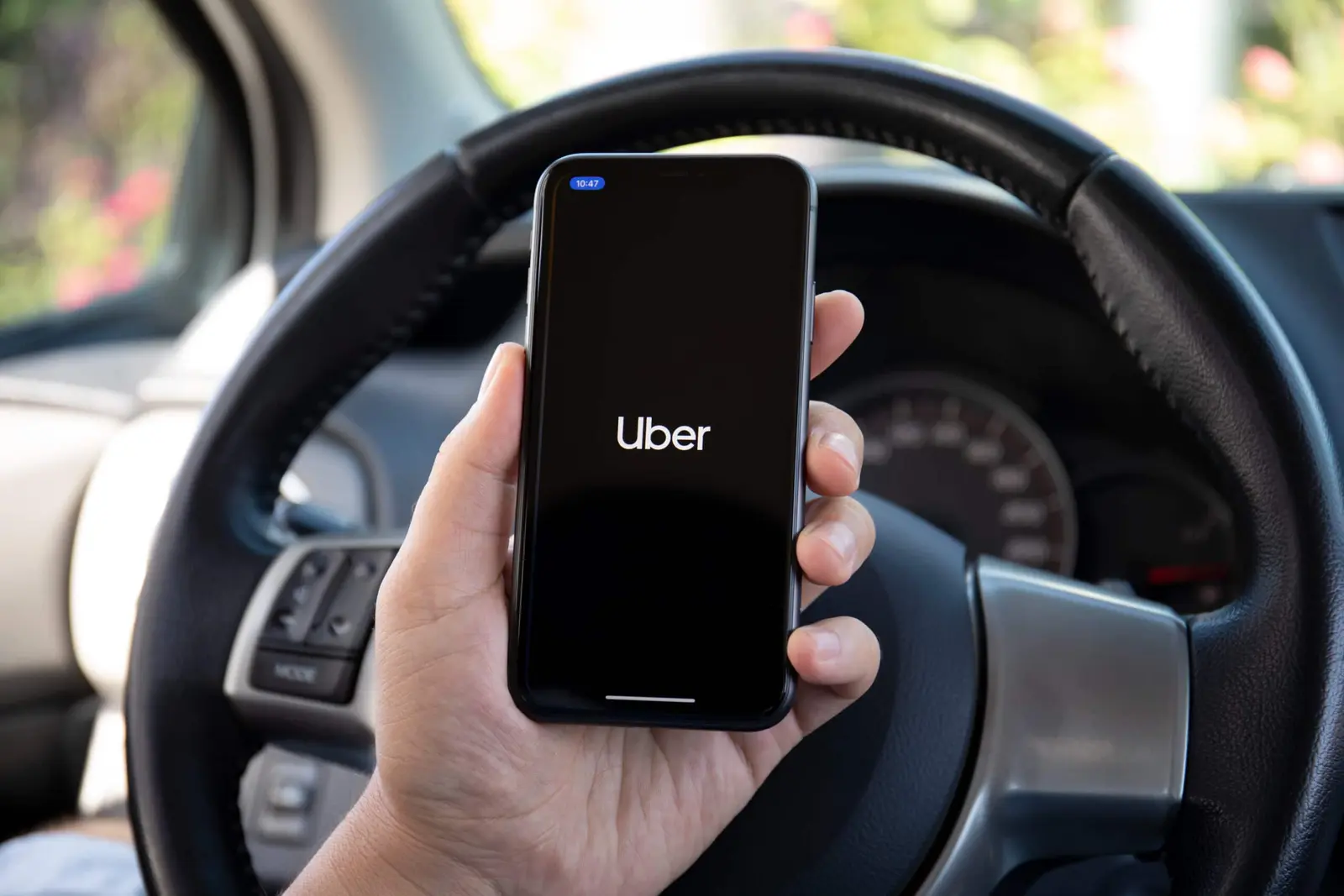Uber identifica fraude milionária em seguros envolvendo motoristas