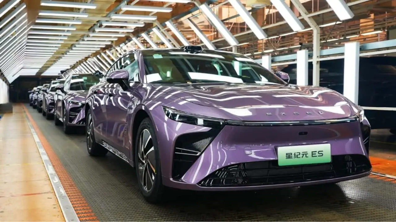Carros elétricos duráveis, com movimento lateral e recarga autônoma: o que isso significa para o mercado de seguros?