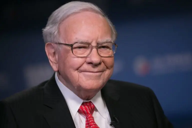 Warren Buffett revela investimento de US$ 6,7 bi em seguradora