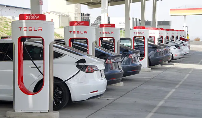 Tesla está trabalhando em um novo serviço para seus segurados