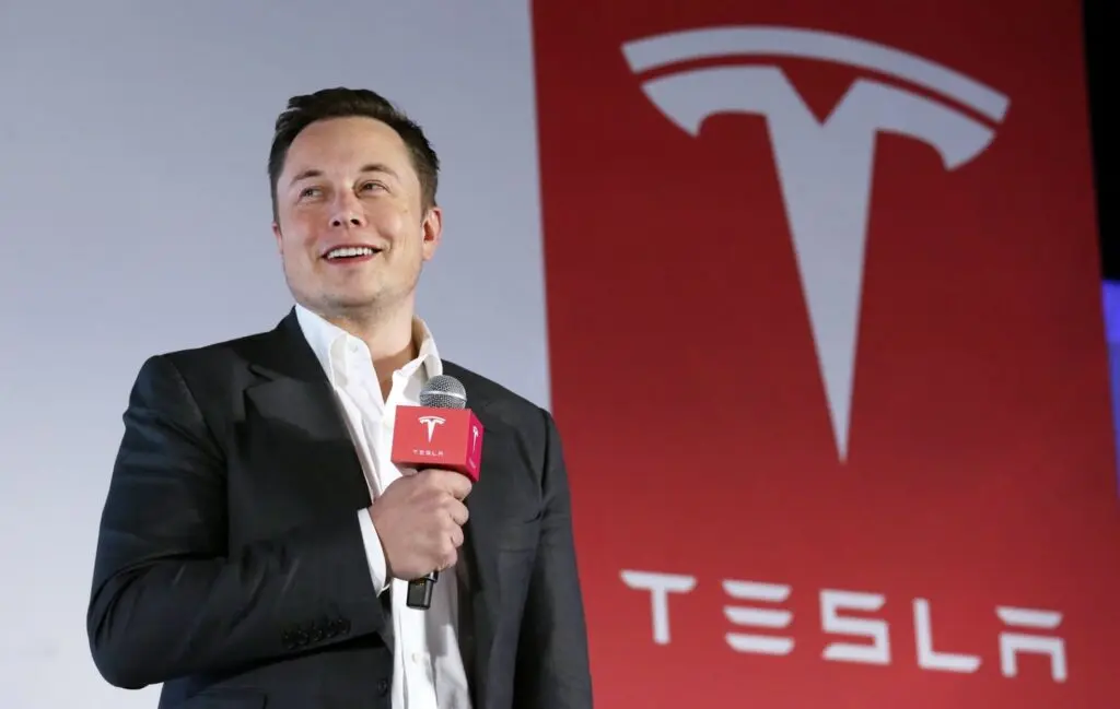 Seguros da Tesla crescem 20% ao trimestre