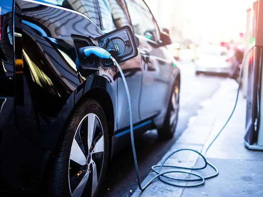 Por que as seguradoras devem se preparar para mais veículos elétricos