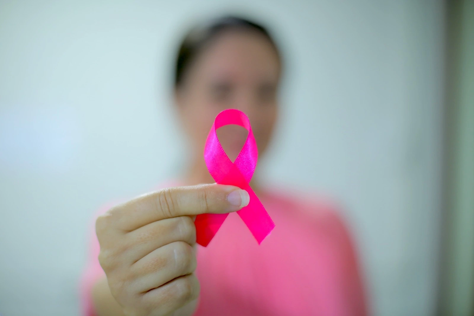 Outubro Rosa desperta conscientização: Seguro de Vida da Tokio Marine reforça cuidado contínuo